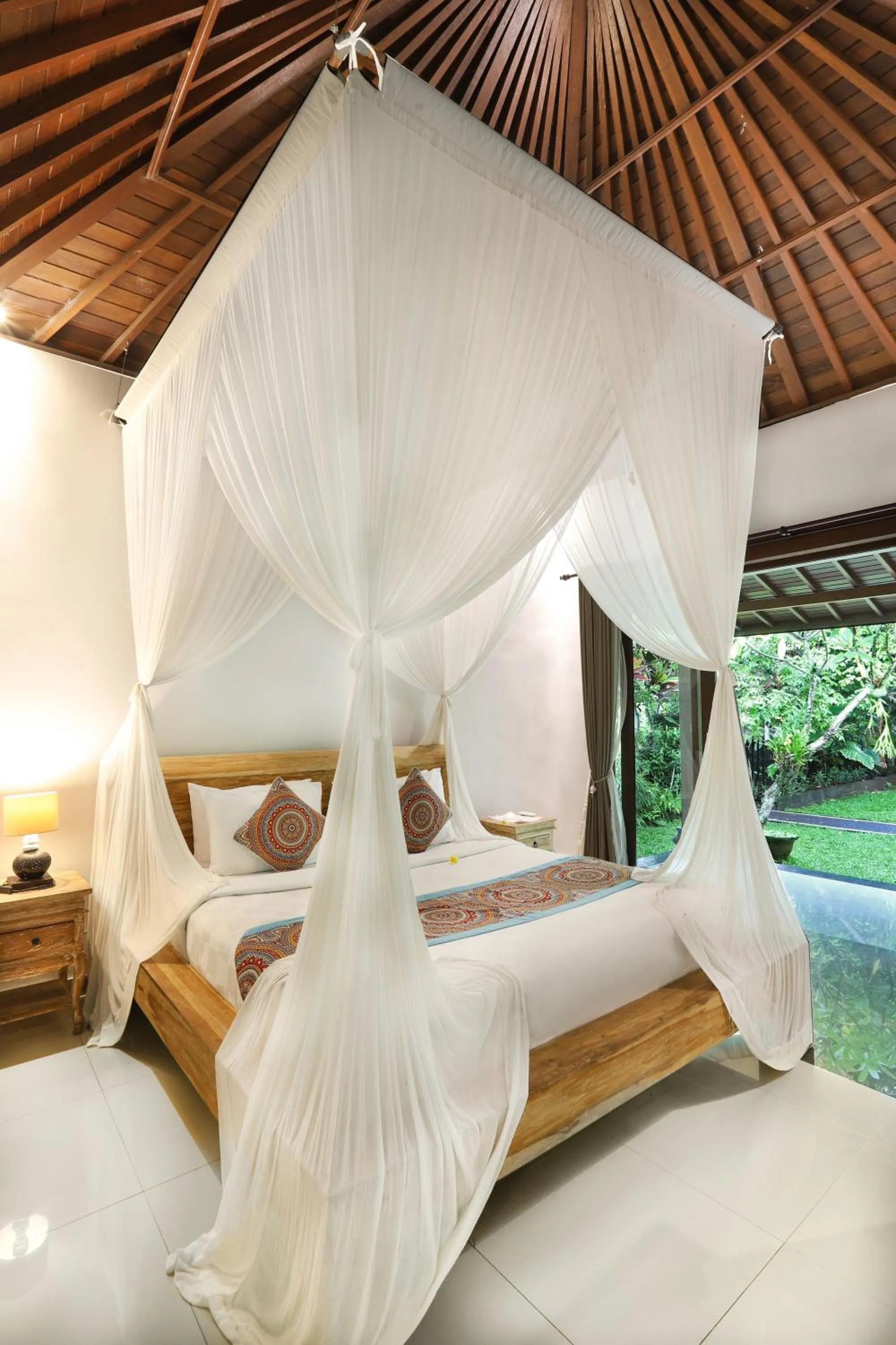 Bed in Parthi Puri Ubud
