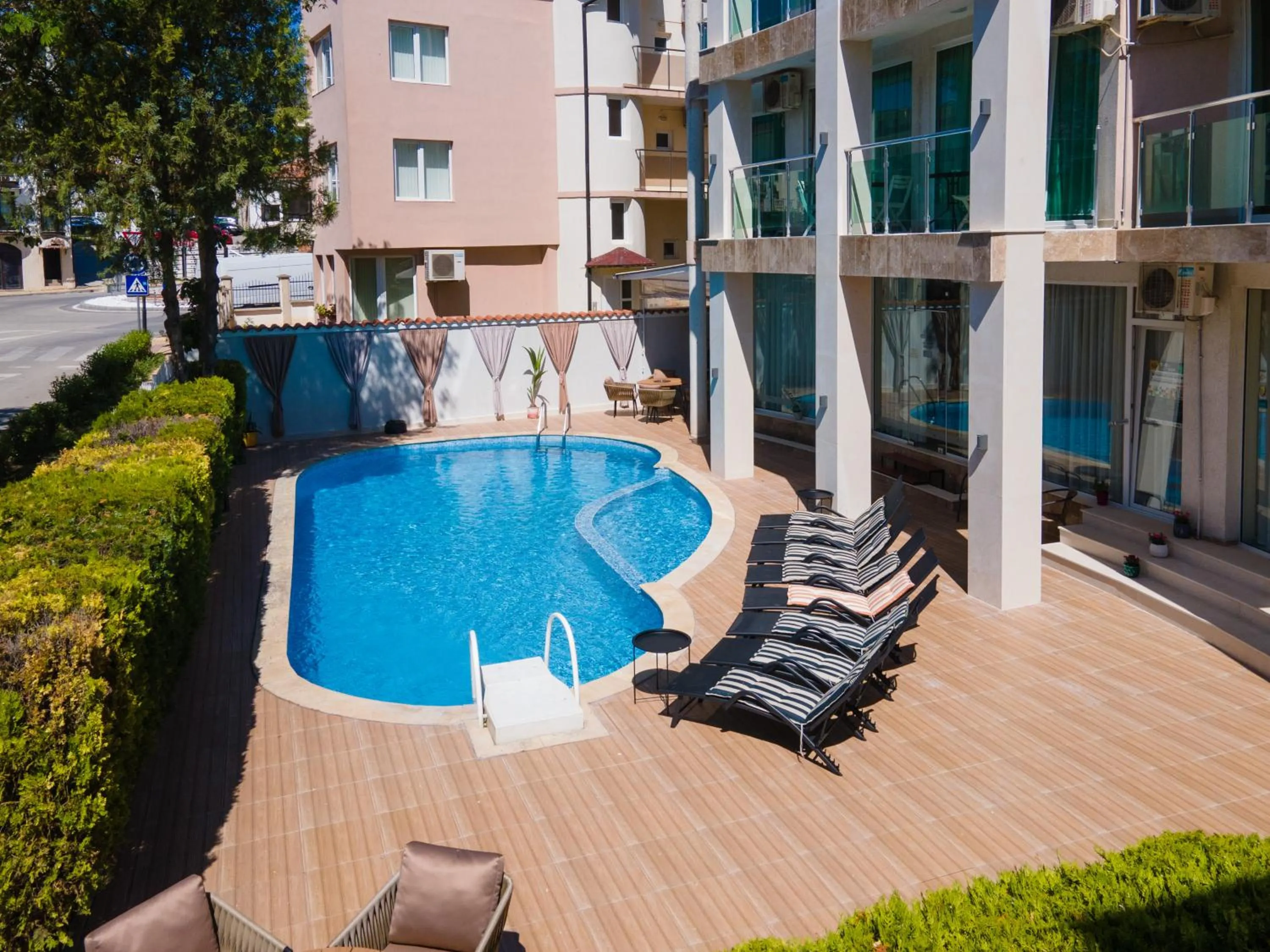 Property building in Jupiter 1 Family Hotel