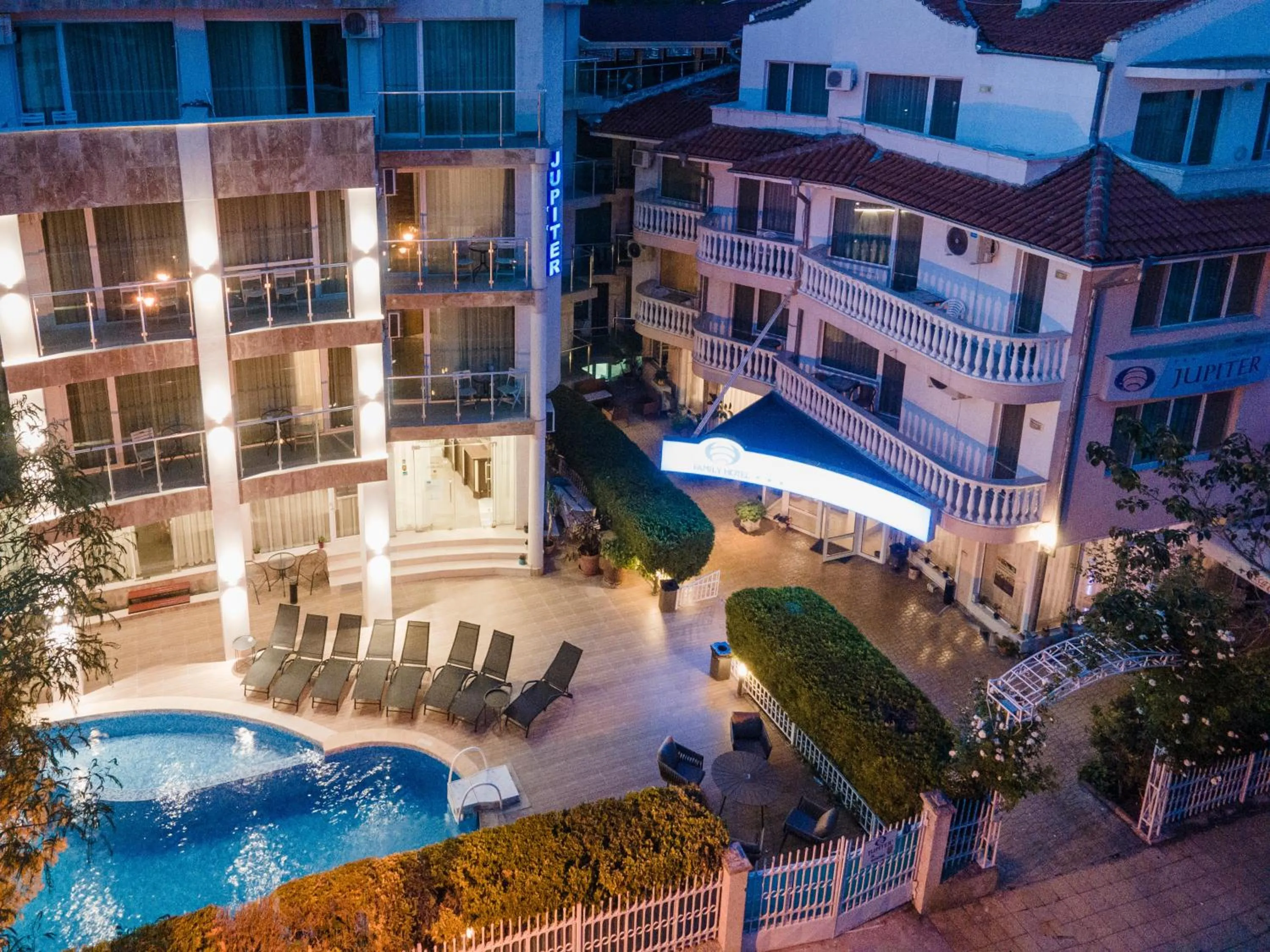 Property building in Jupiter 1 Family Hotel