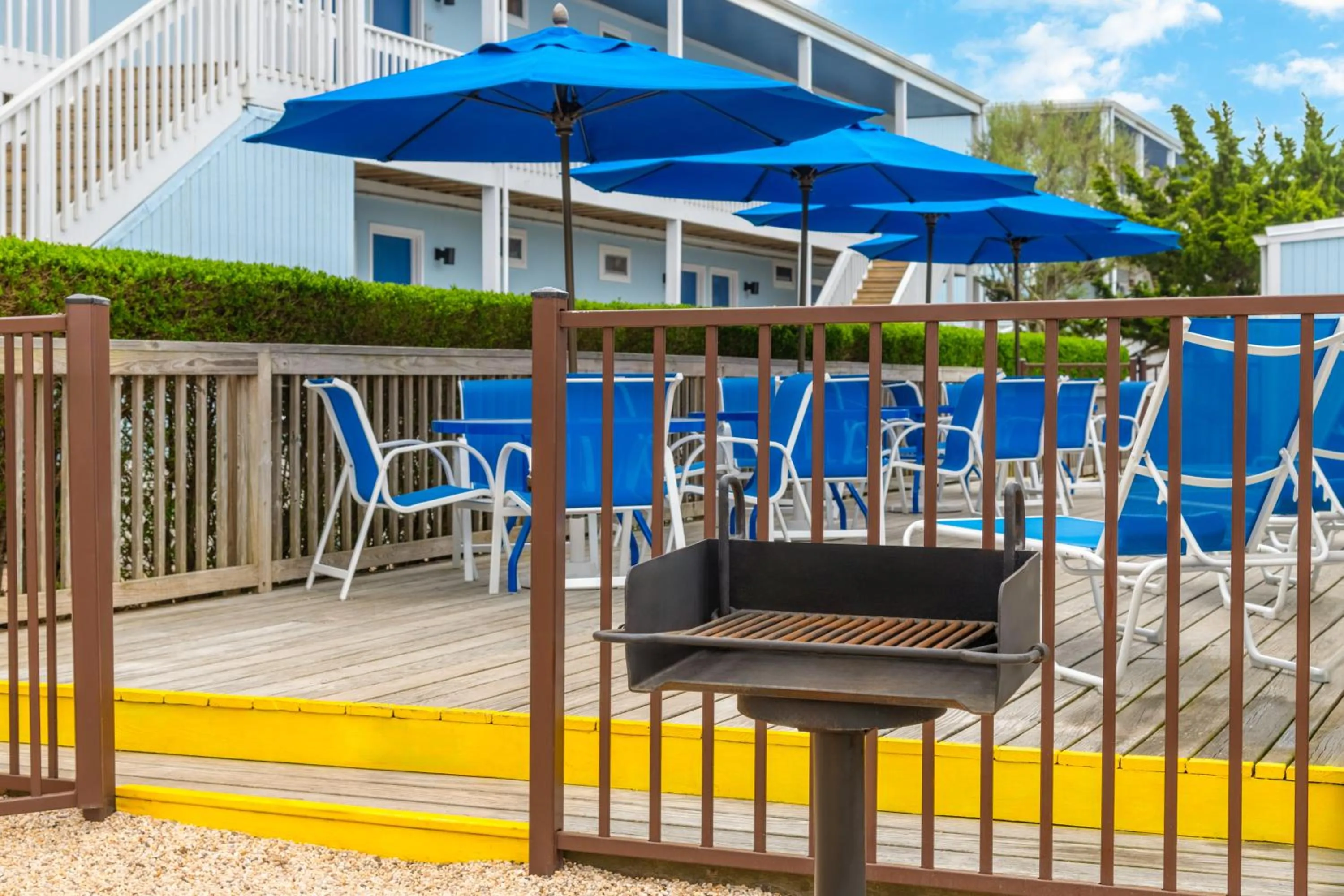 BBQ facilities in Montauk Blue Hotel