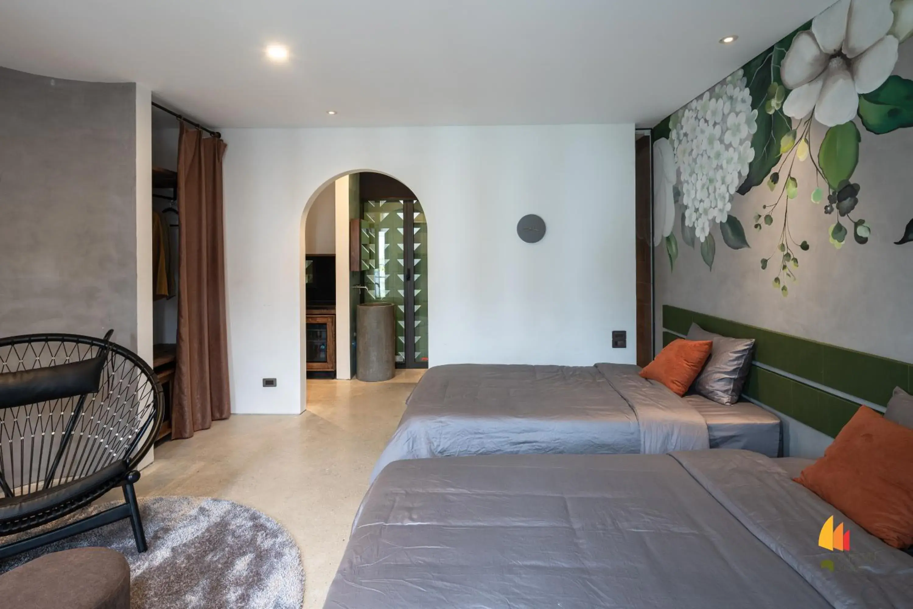 Deluxe Double or Twin Room with Balcony in Deja Vu House Ha Long Deluxe Double or Twin Room with Balcony in Deja Vu House Ha Long