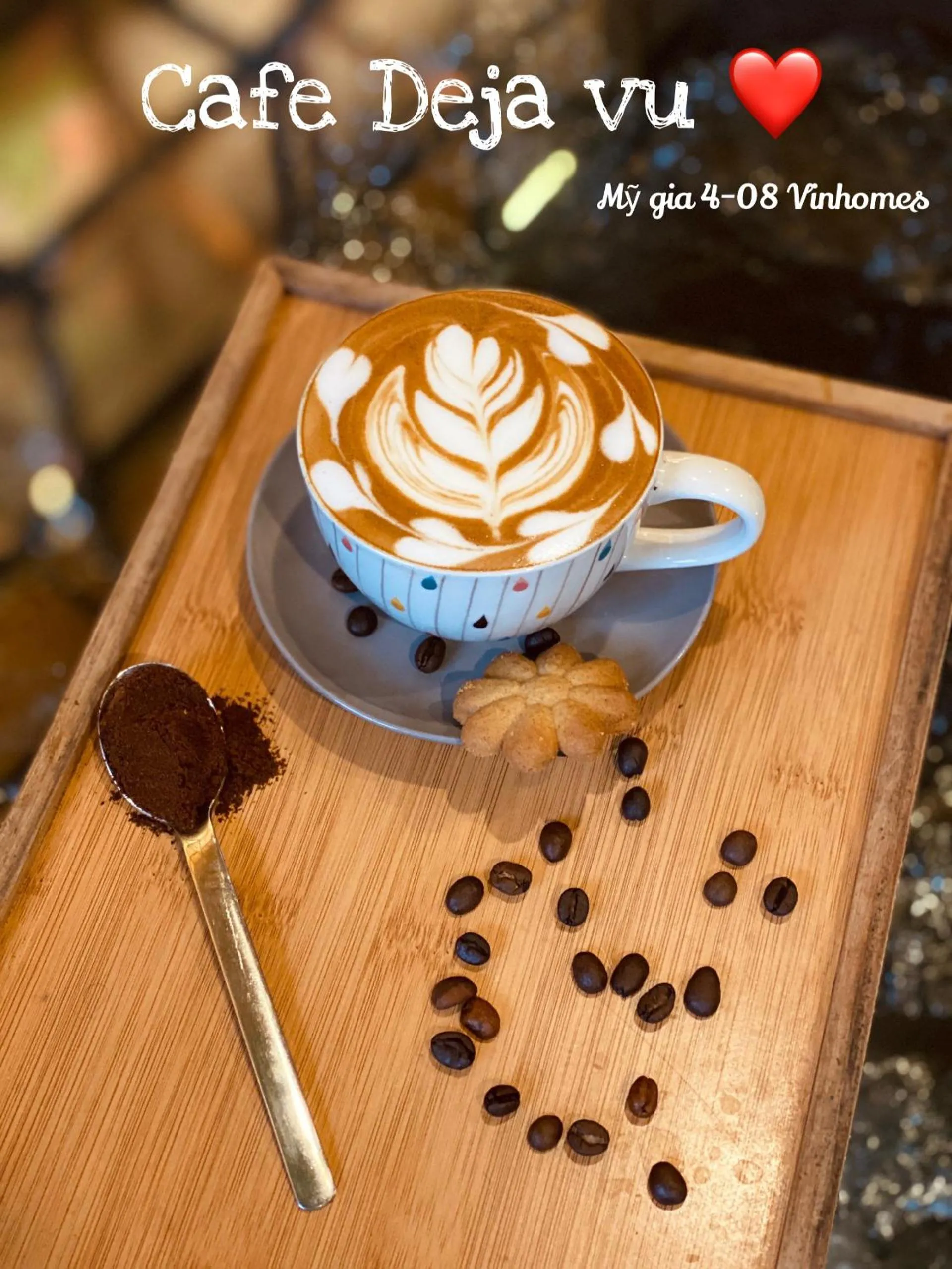 Food and drinks in Deja Vu House Ha Long