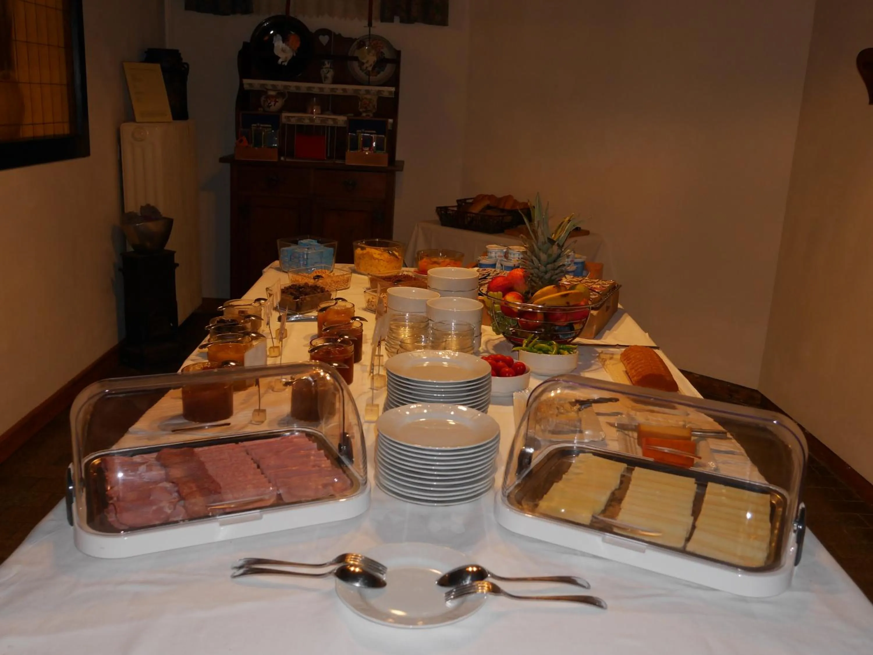 Buffet breakfast in Hotel Garni Höchschmied