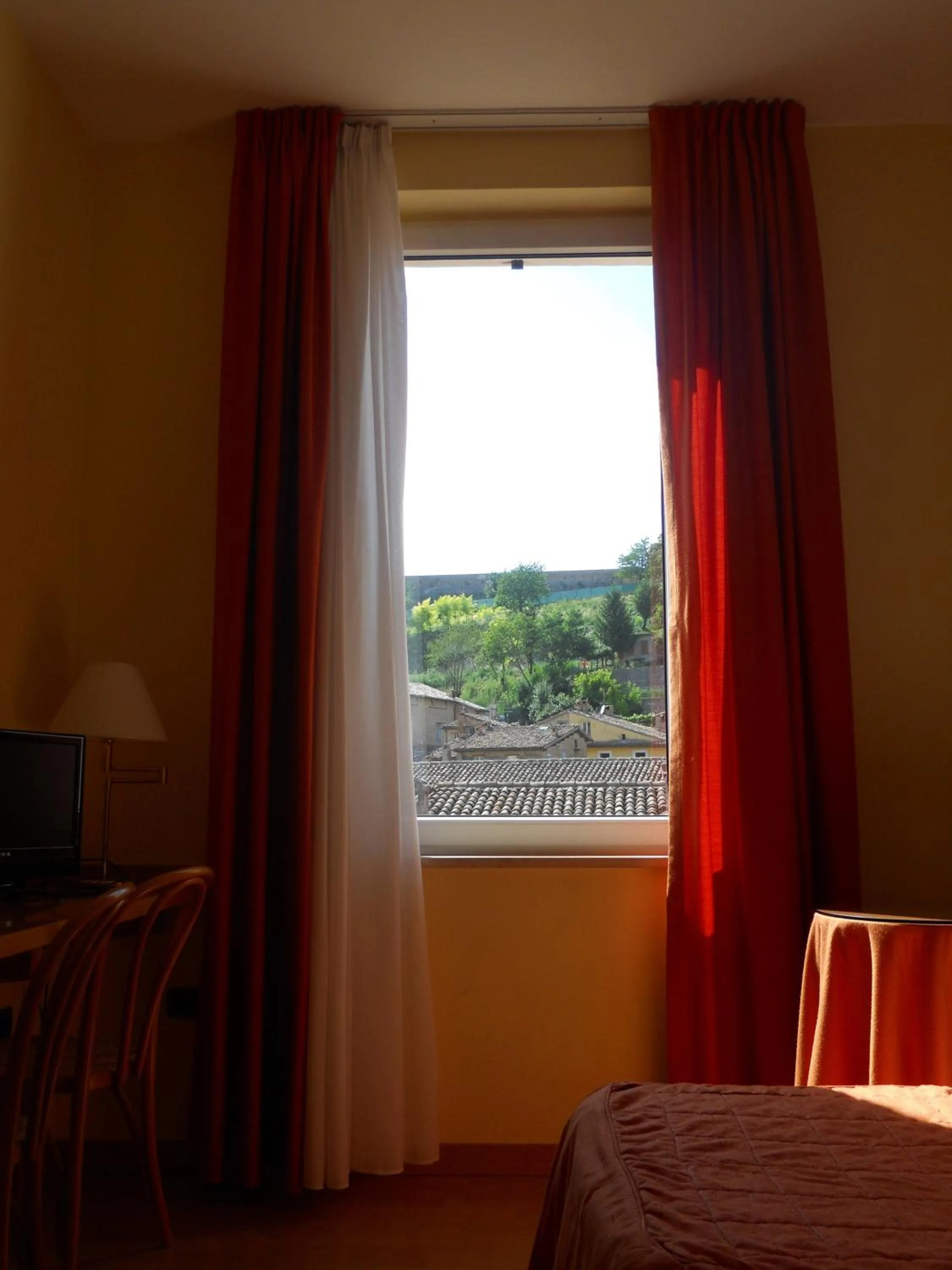 View (from property/room), Bed in Albergo Italia