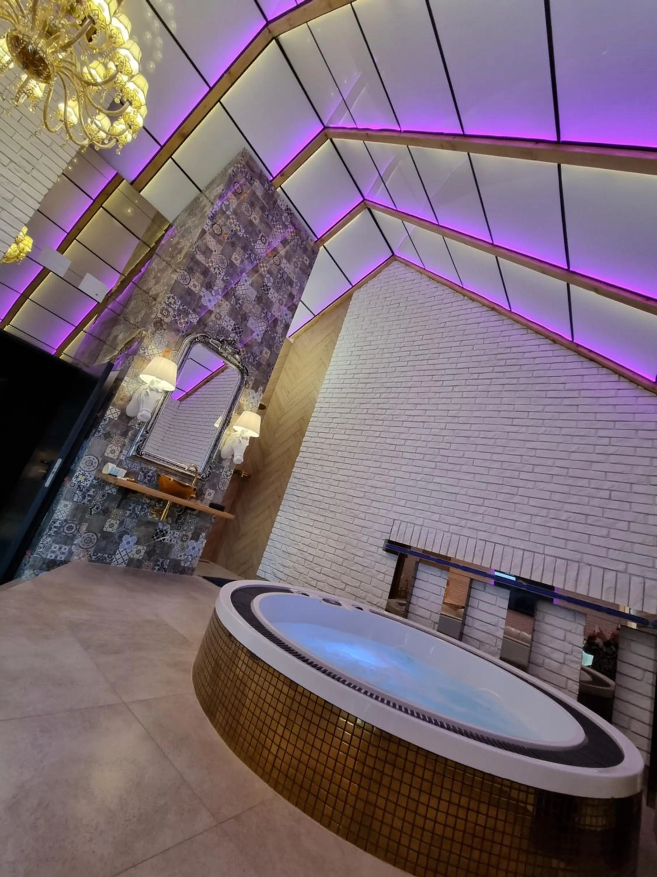 Hotel Ramka & Restaurant & Wine Bar