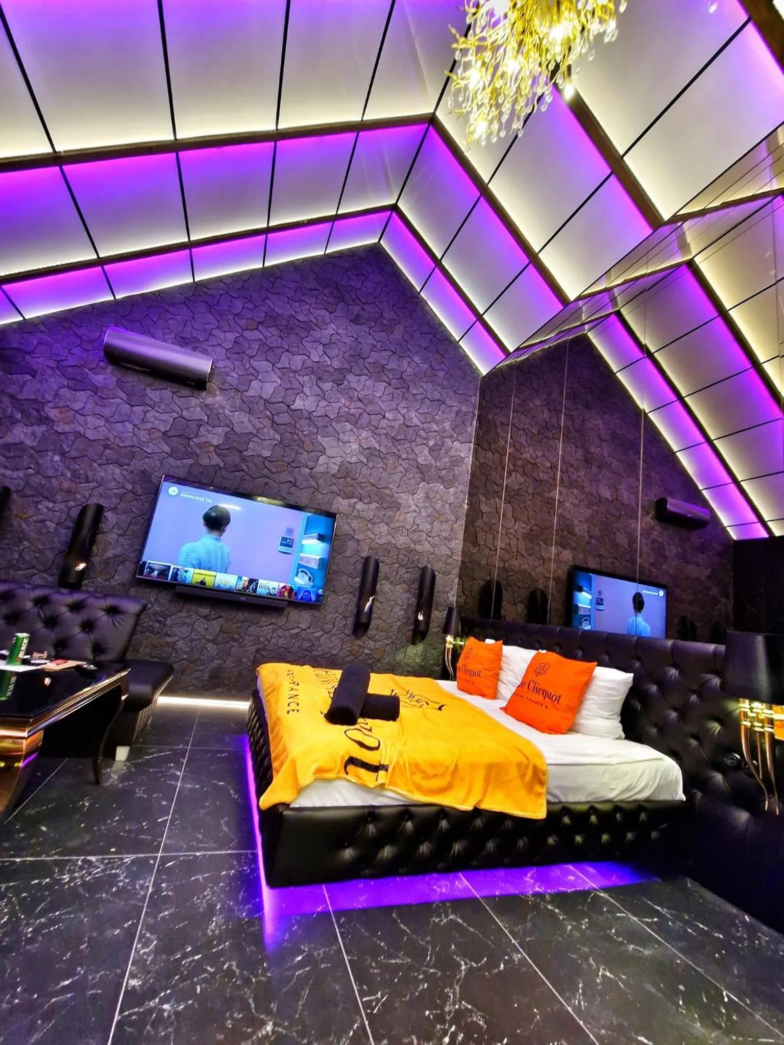 Hotel Ramka & Restaurant & Wine Bar