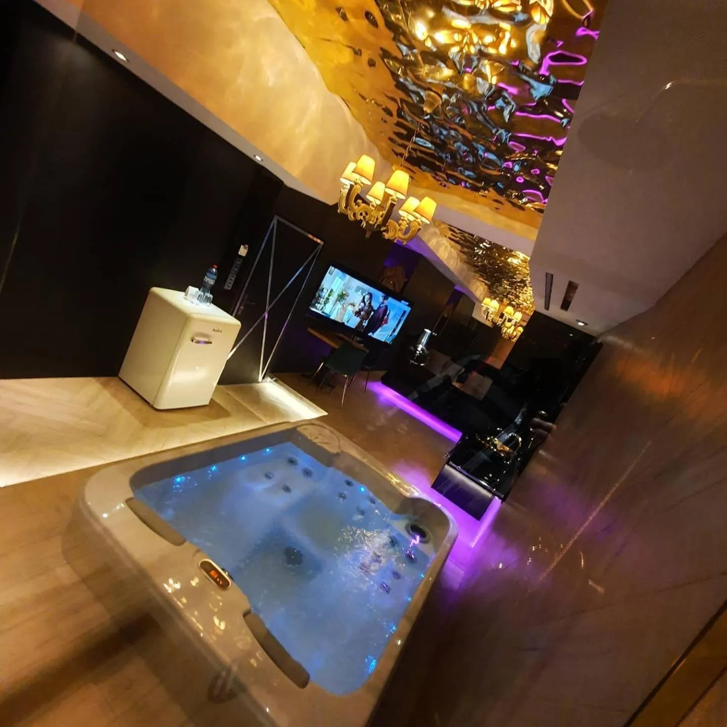 Hotel Ramka & Restaurant & Wine Bar