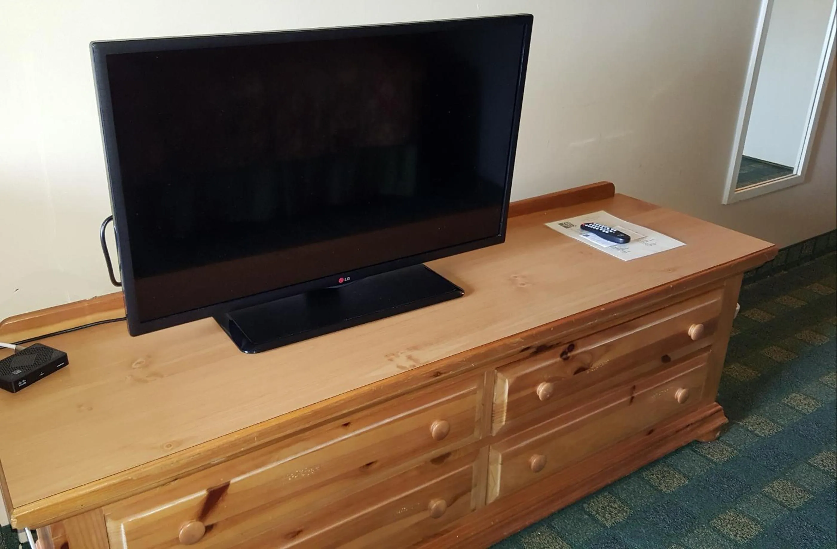 TV/Entertainment Center in Motel 6-Oriskany, NY