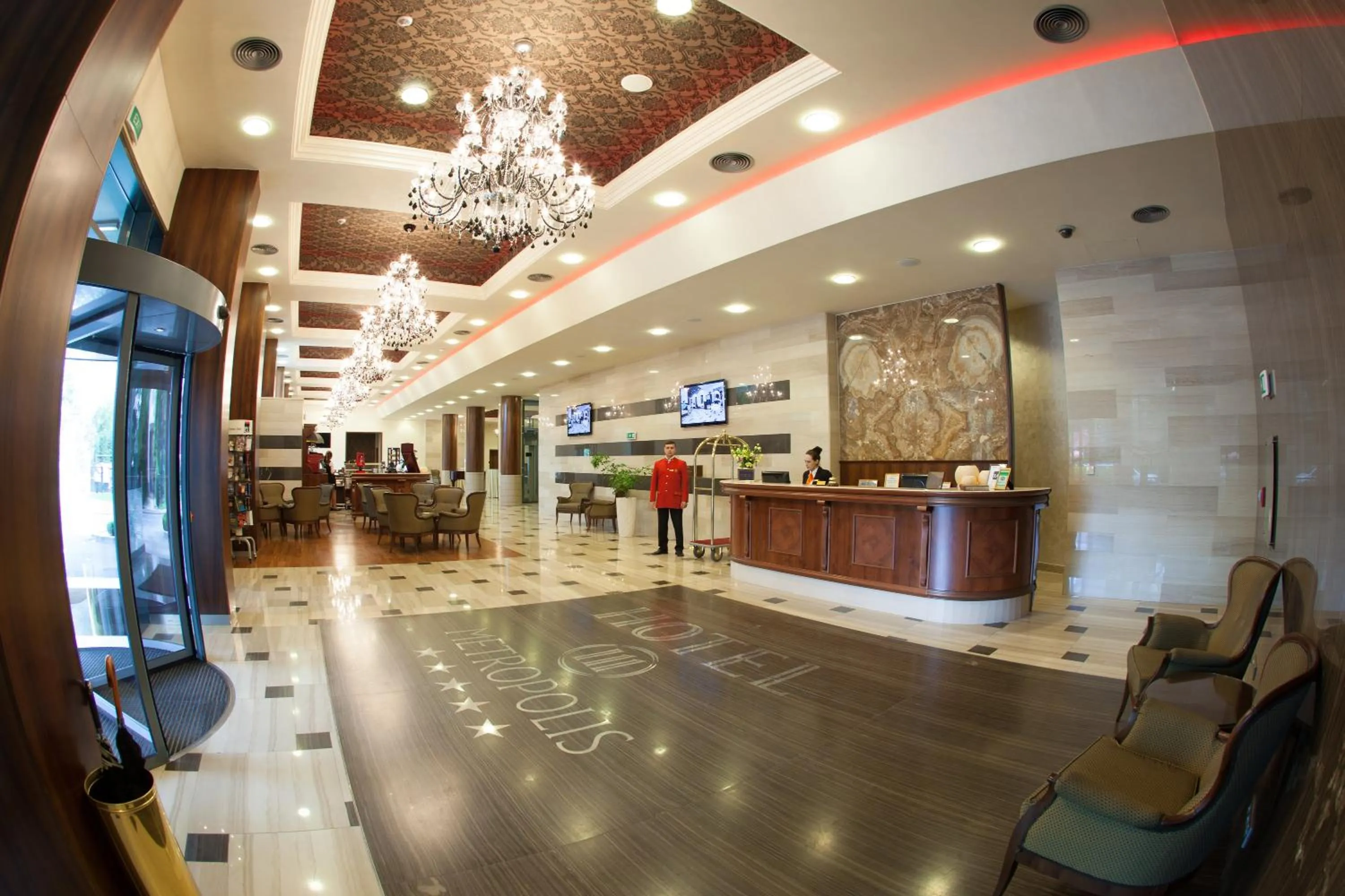 Lobby or reception in Metropolis Hotel
