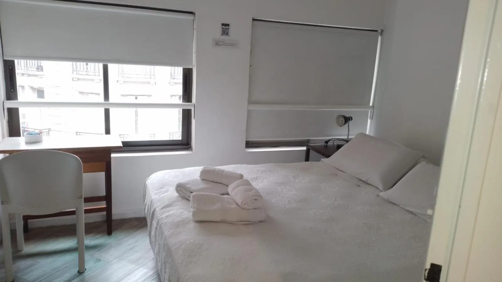 Bed in BA Stop Hotel House