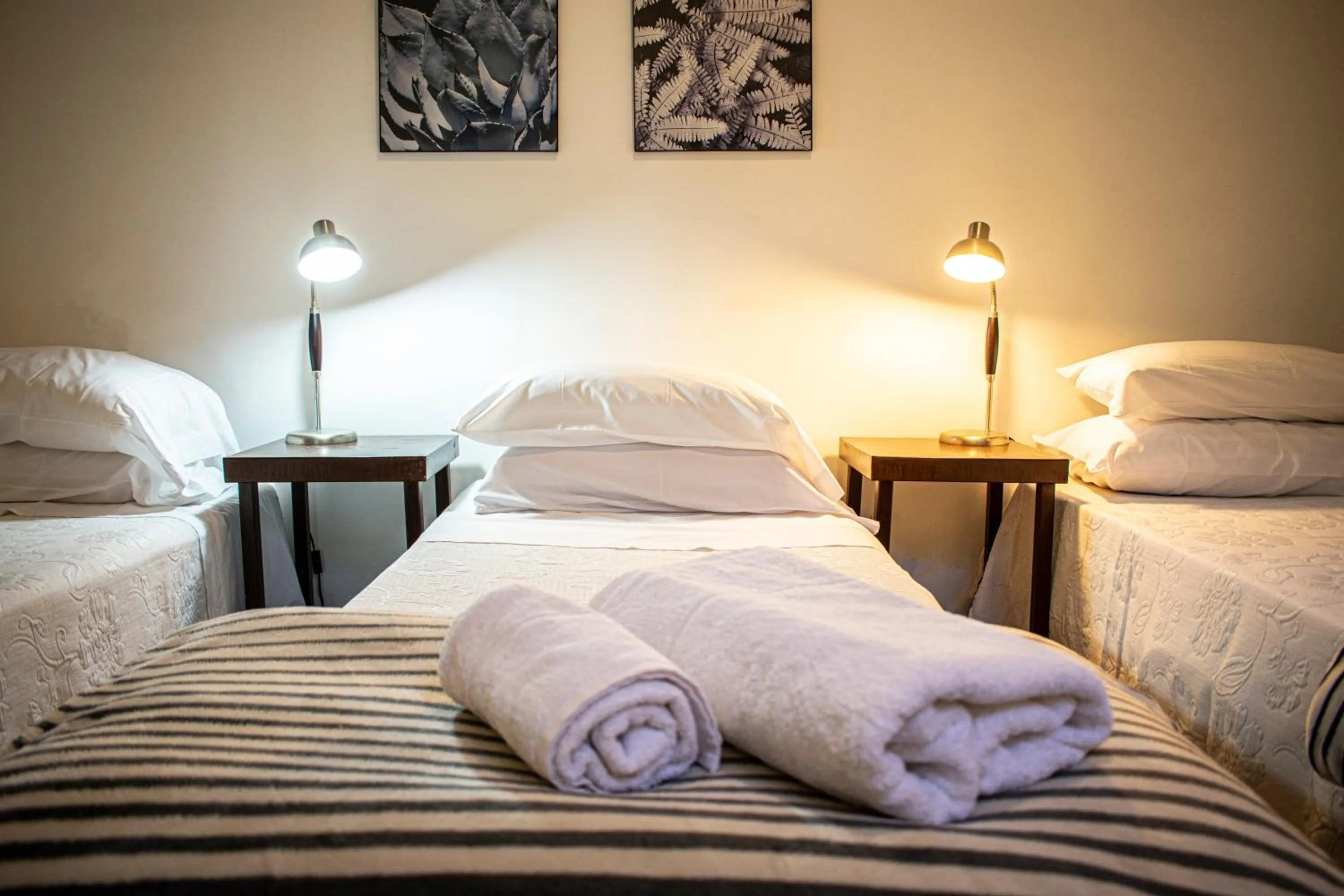 Bed in BA Stop Hotel House