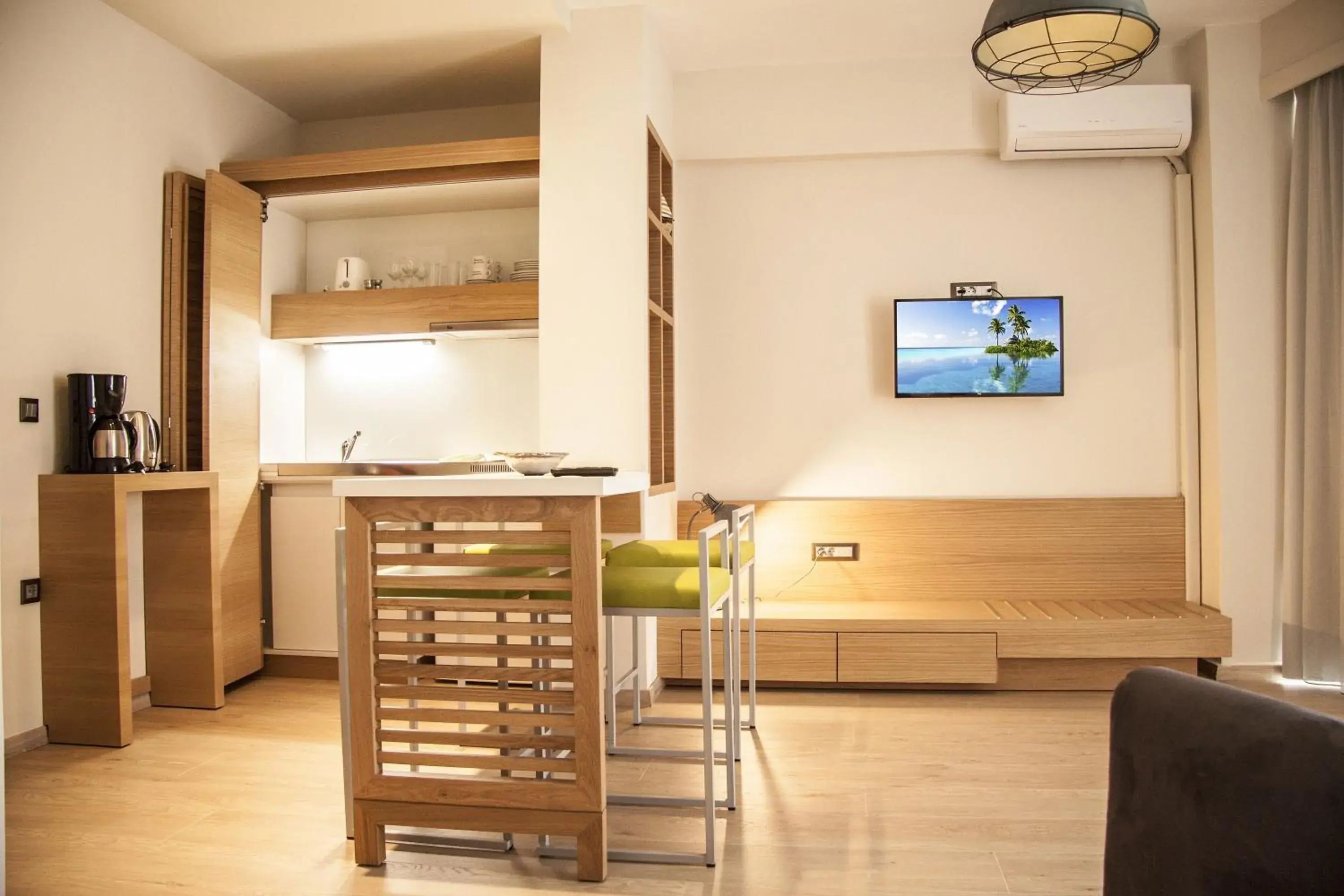 Apartment with Balcony in Hotel Christina Apartment with Balcony in Hotel Christina