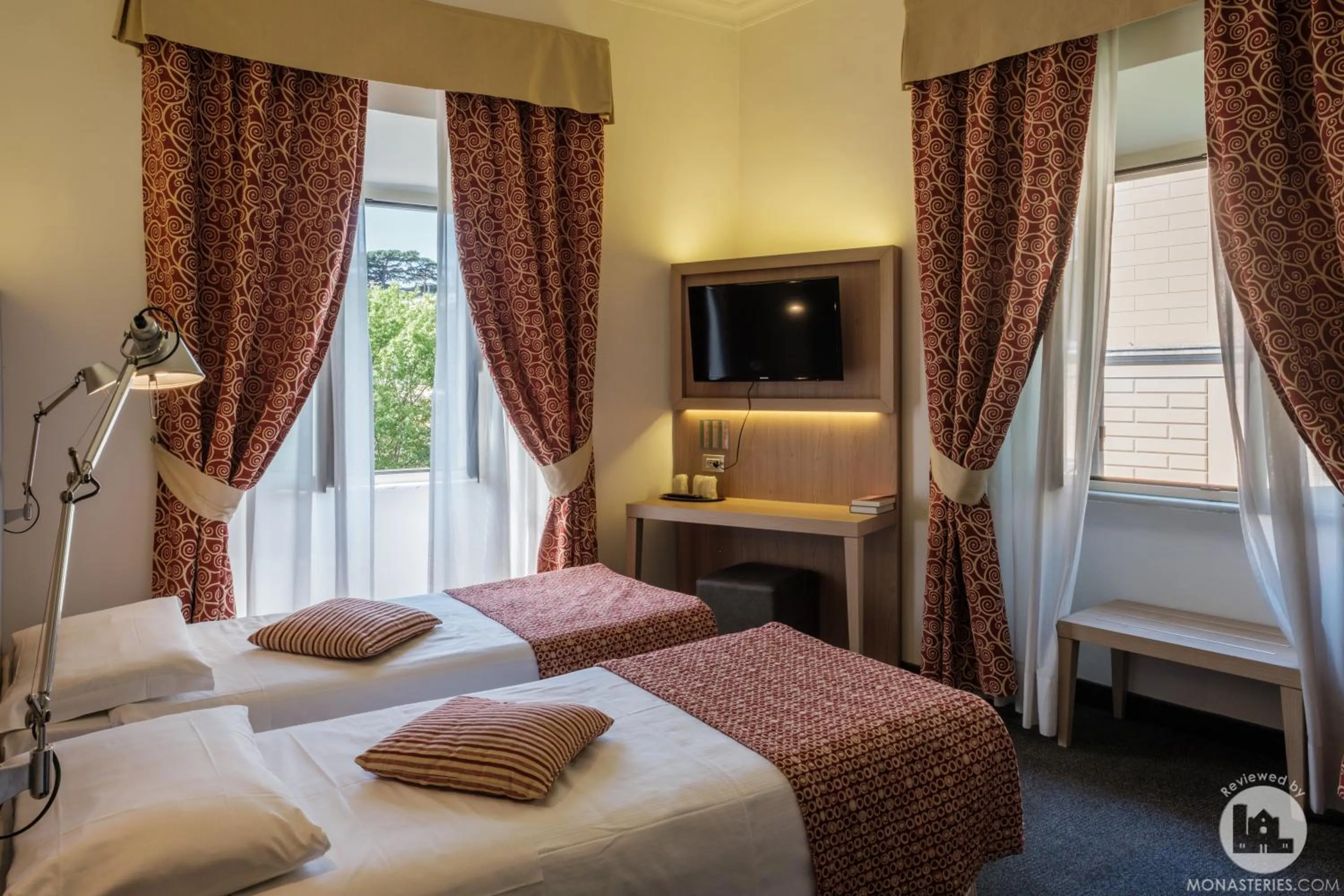 Bedroom, Bed in Hotel Casa Valdese Roma