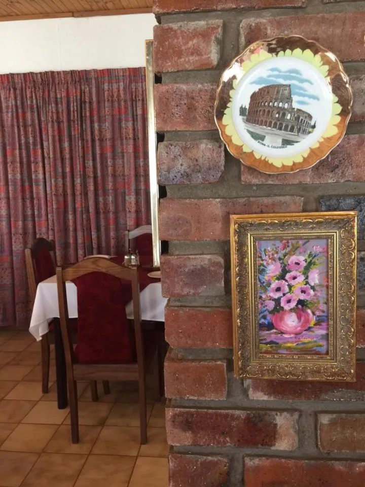 Restaurant/places to eat in La Rive Waterberg Accommodation