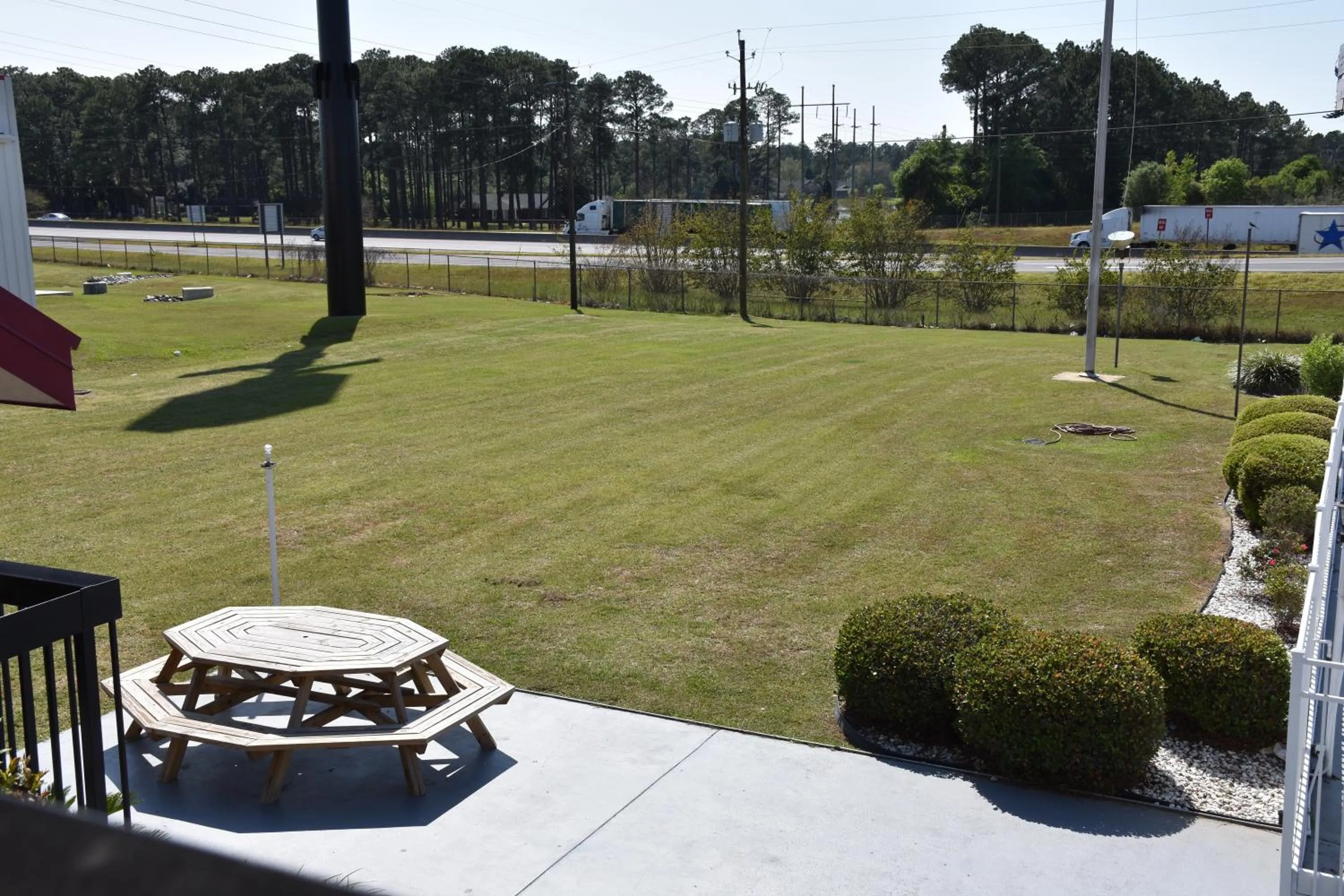 Patio in Super 8 by Wyndham Tifton