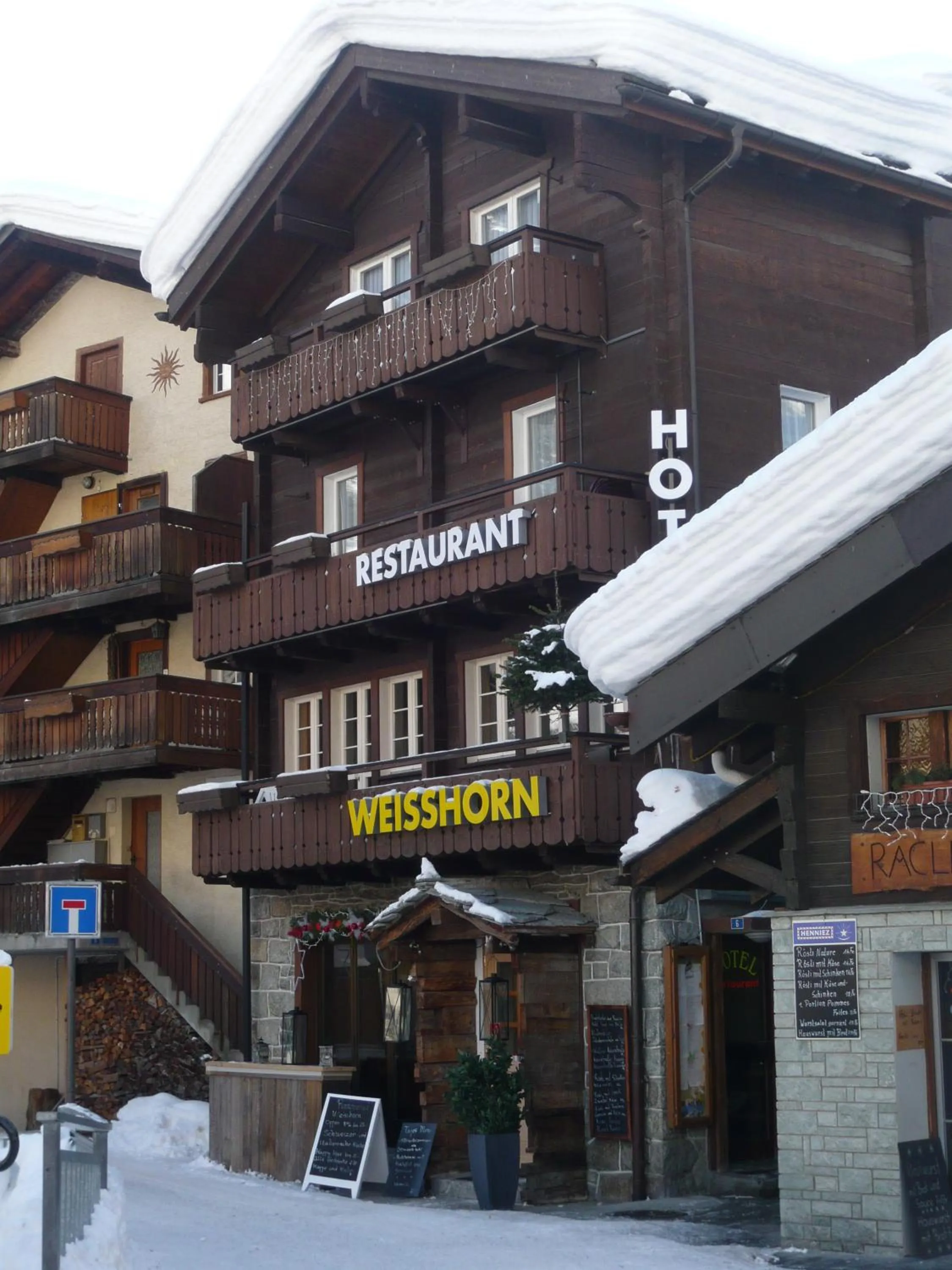 Facade/entrance in Hotel Weisshorn