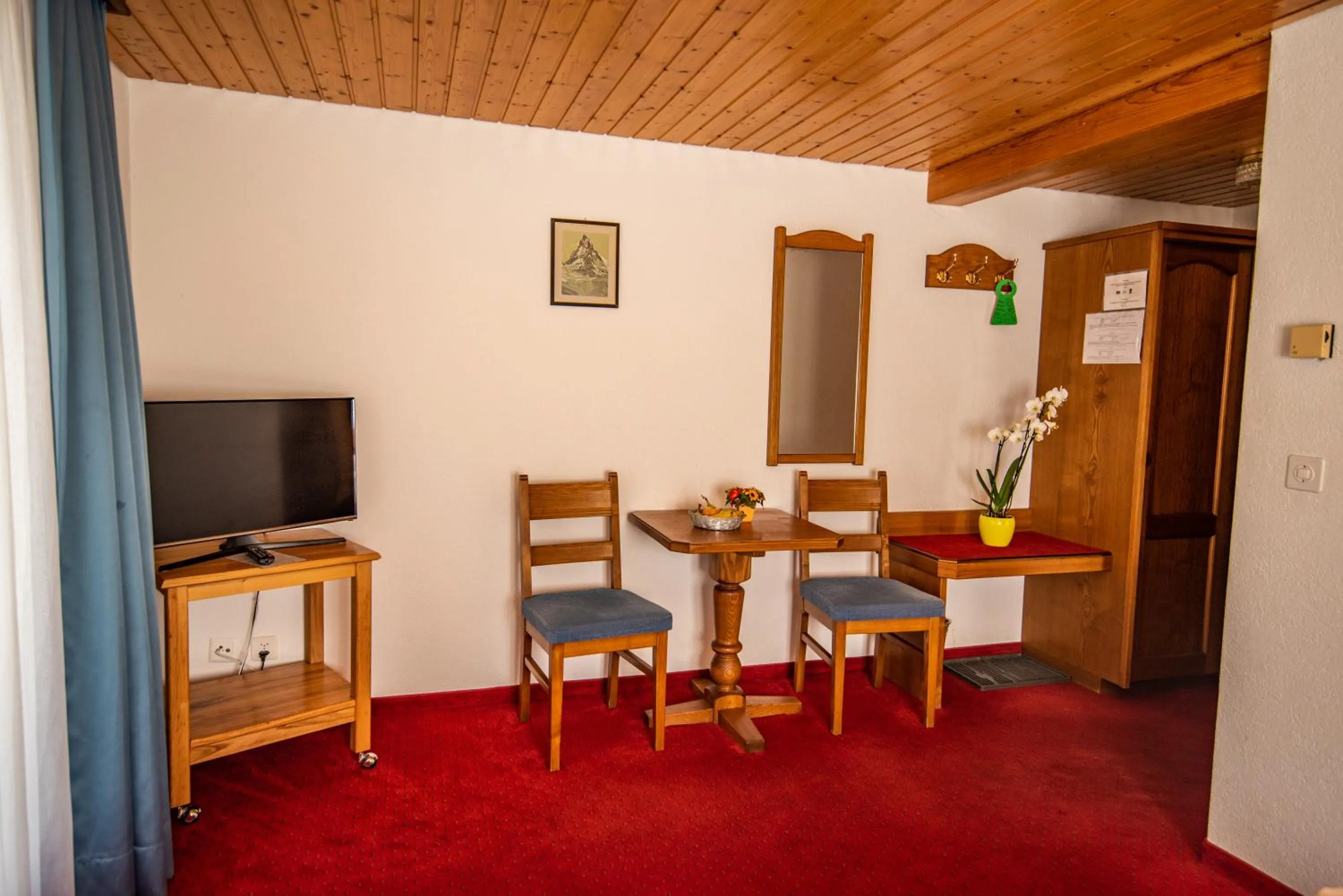 Photo of the whole room in Hotel Weisshorn
