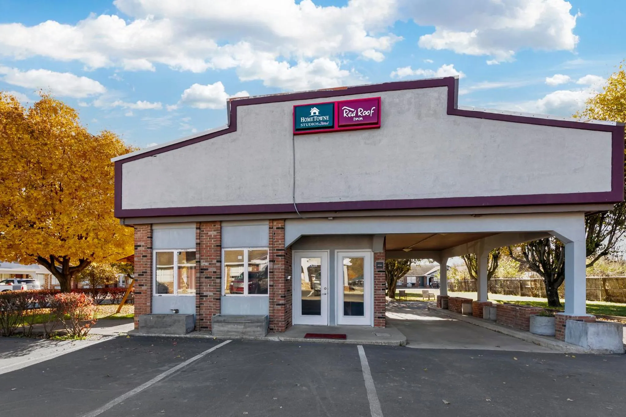 Property building in Red Roof Inn Georgetown, KY