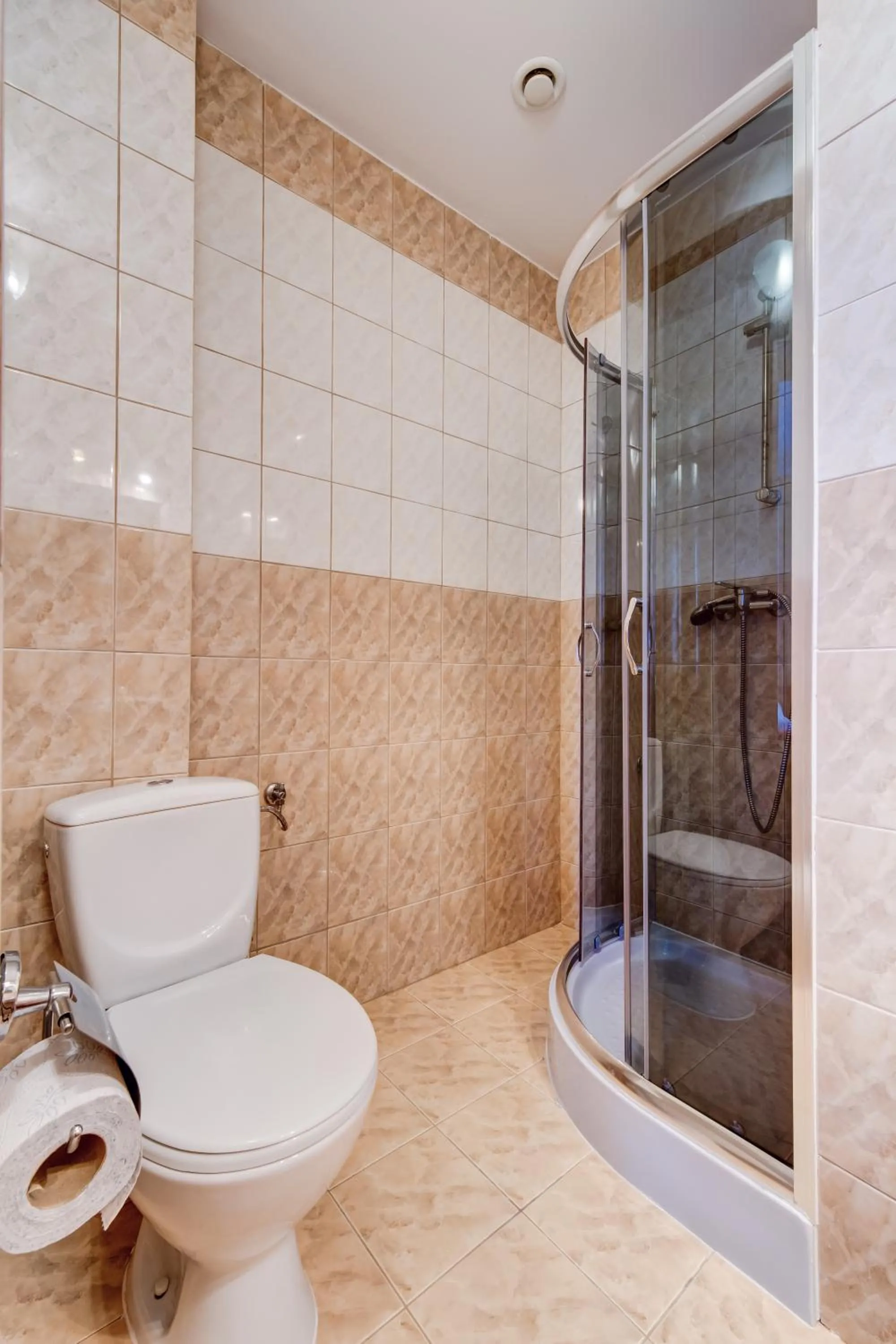 Bathroom in Villa Plaza