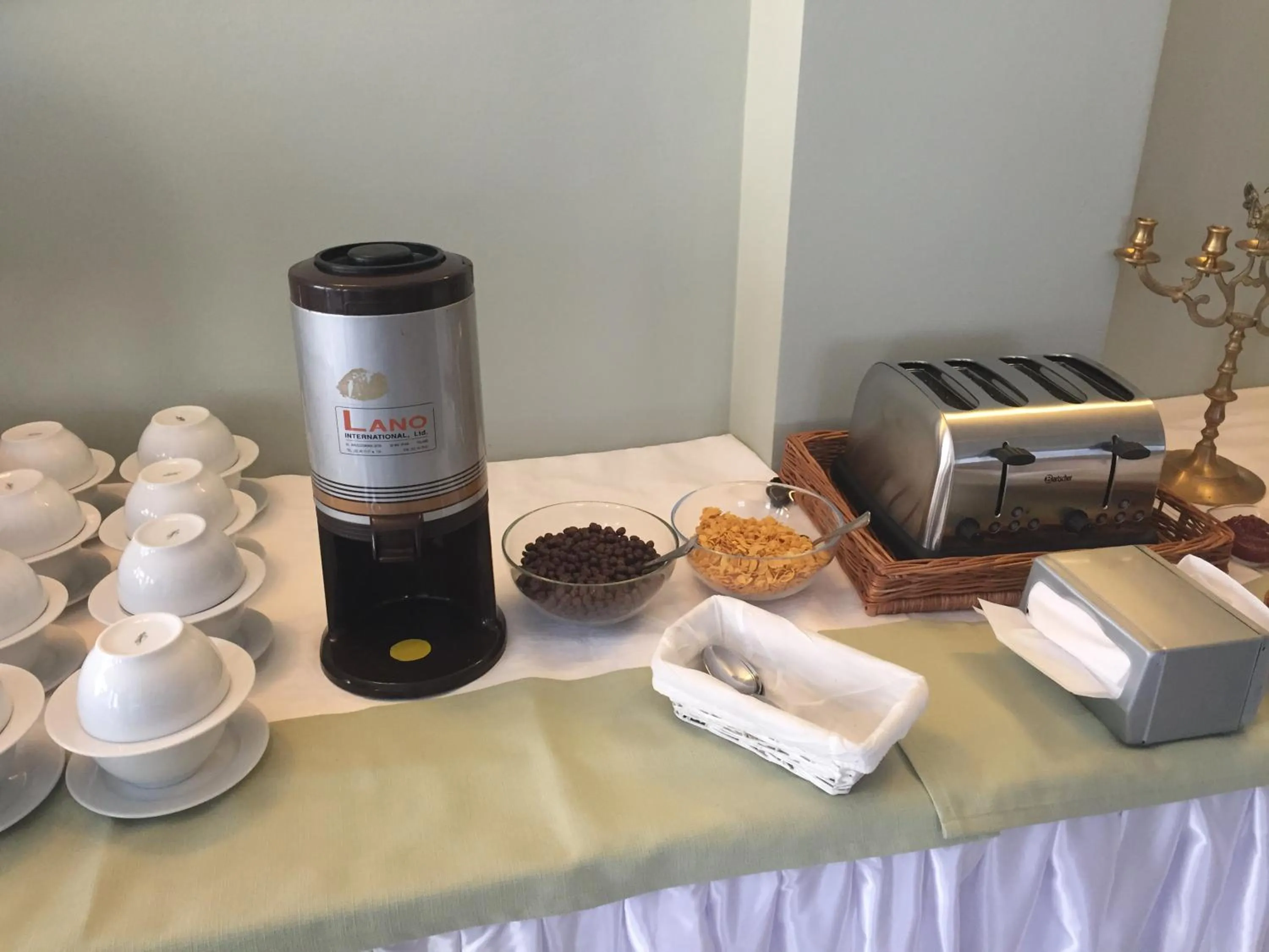 Breakfast in Villa Plaza