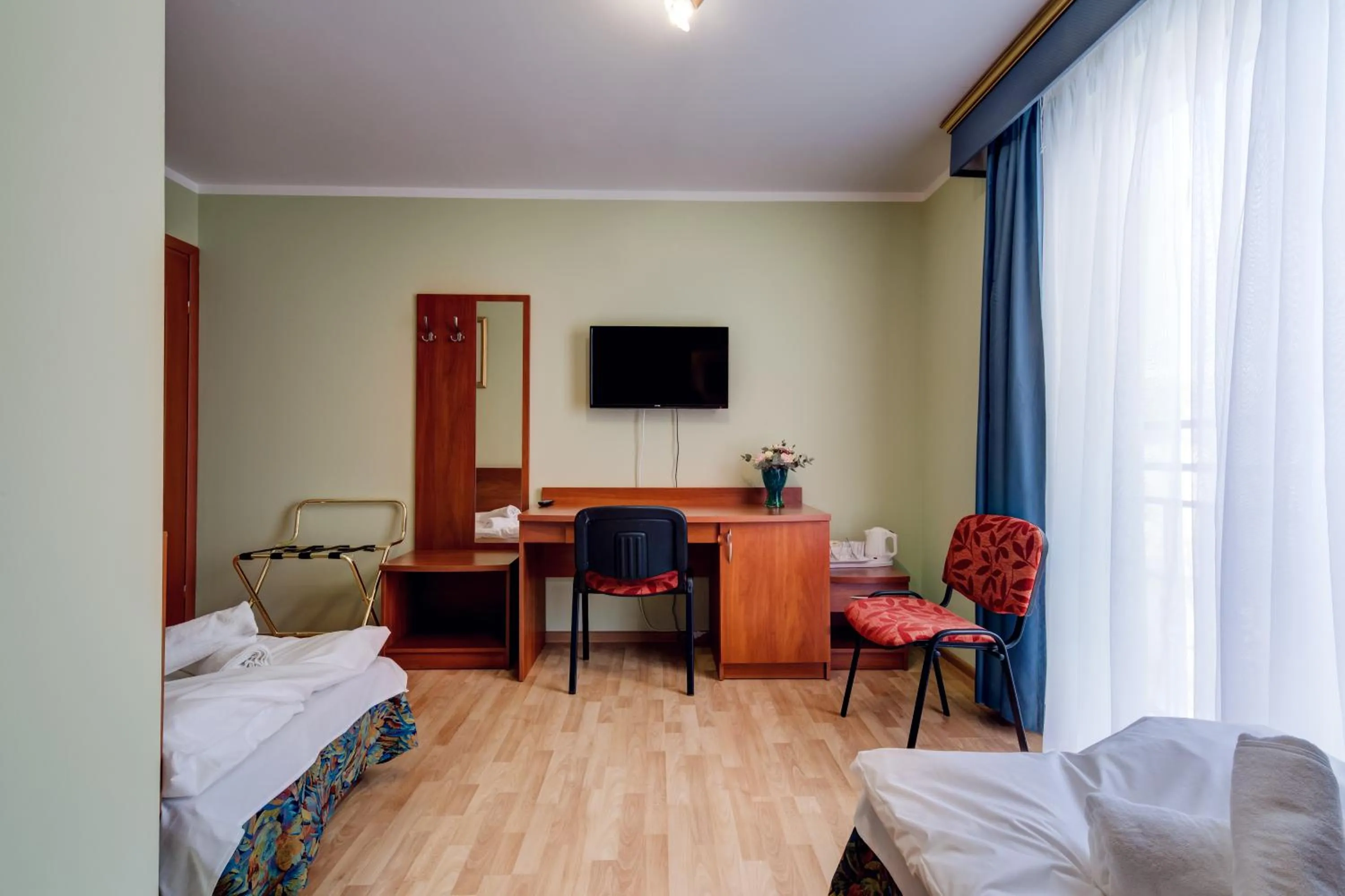 TV/Entertainment Center in Villa Plaza