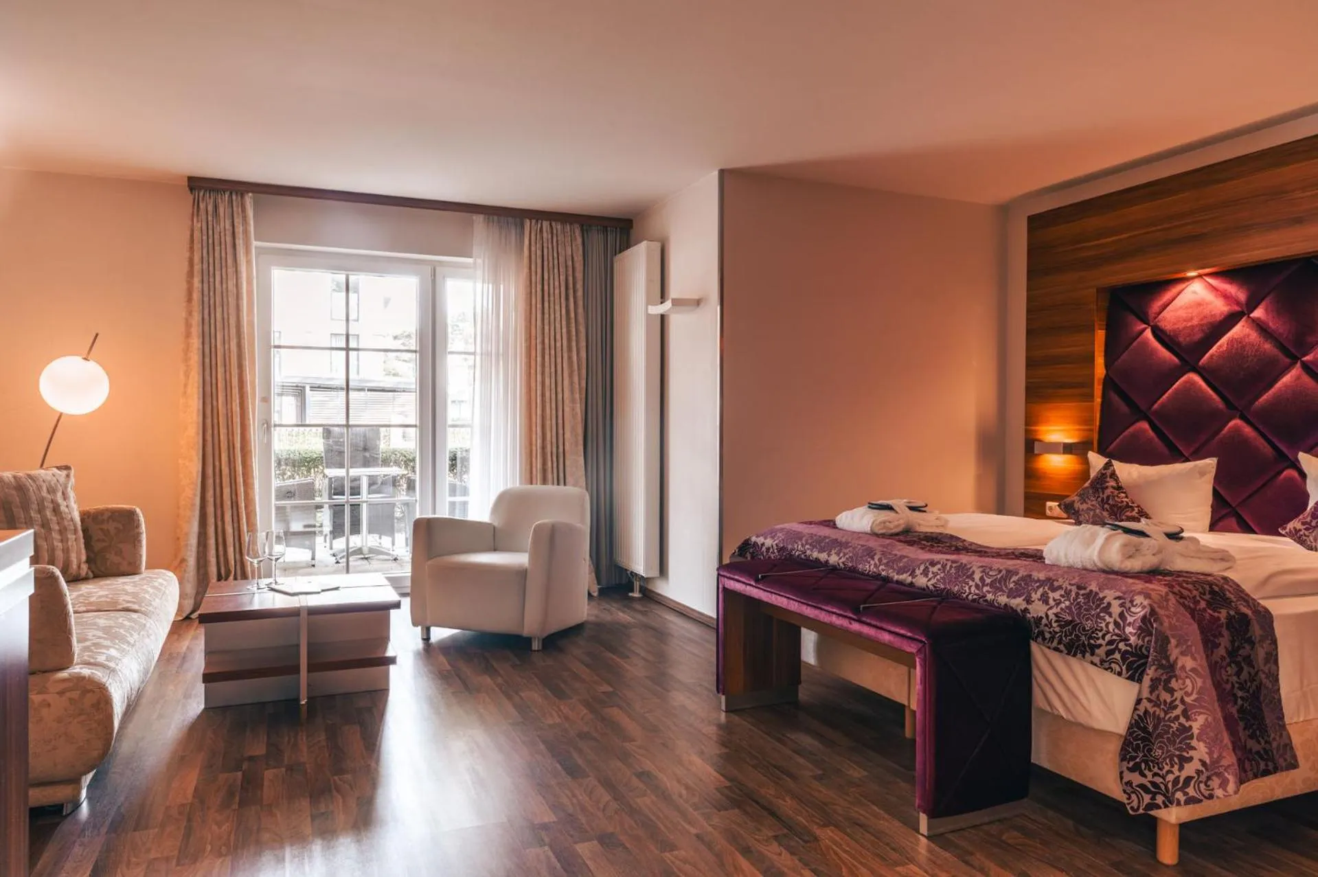 Photo of the whole room, Bed in Arkona Strandresidenzen