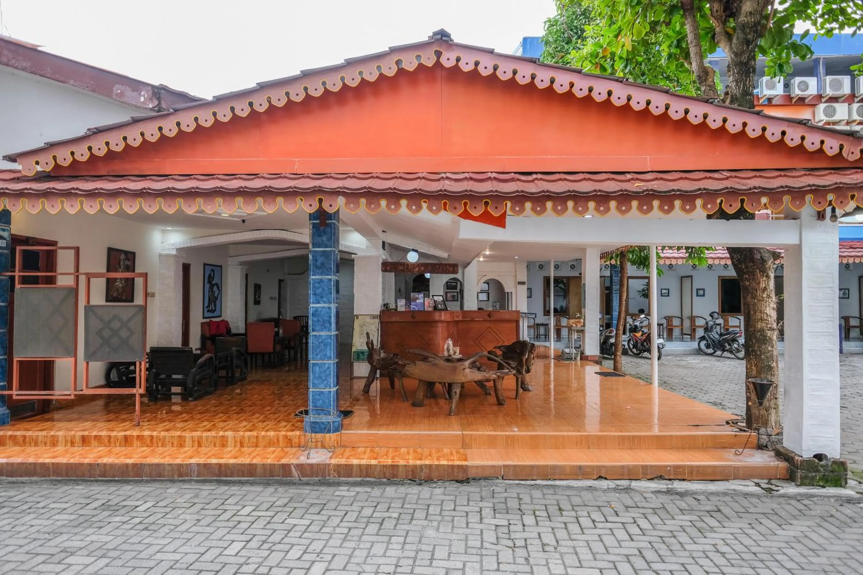 Facade/entrance in RedDoorz Syariah At Jalan Menteri Supeno