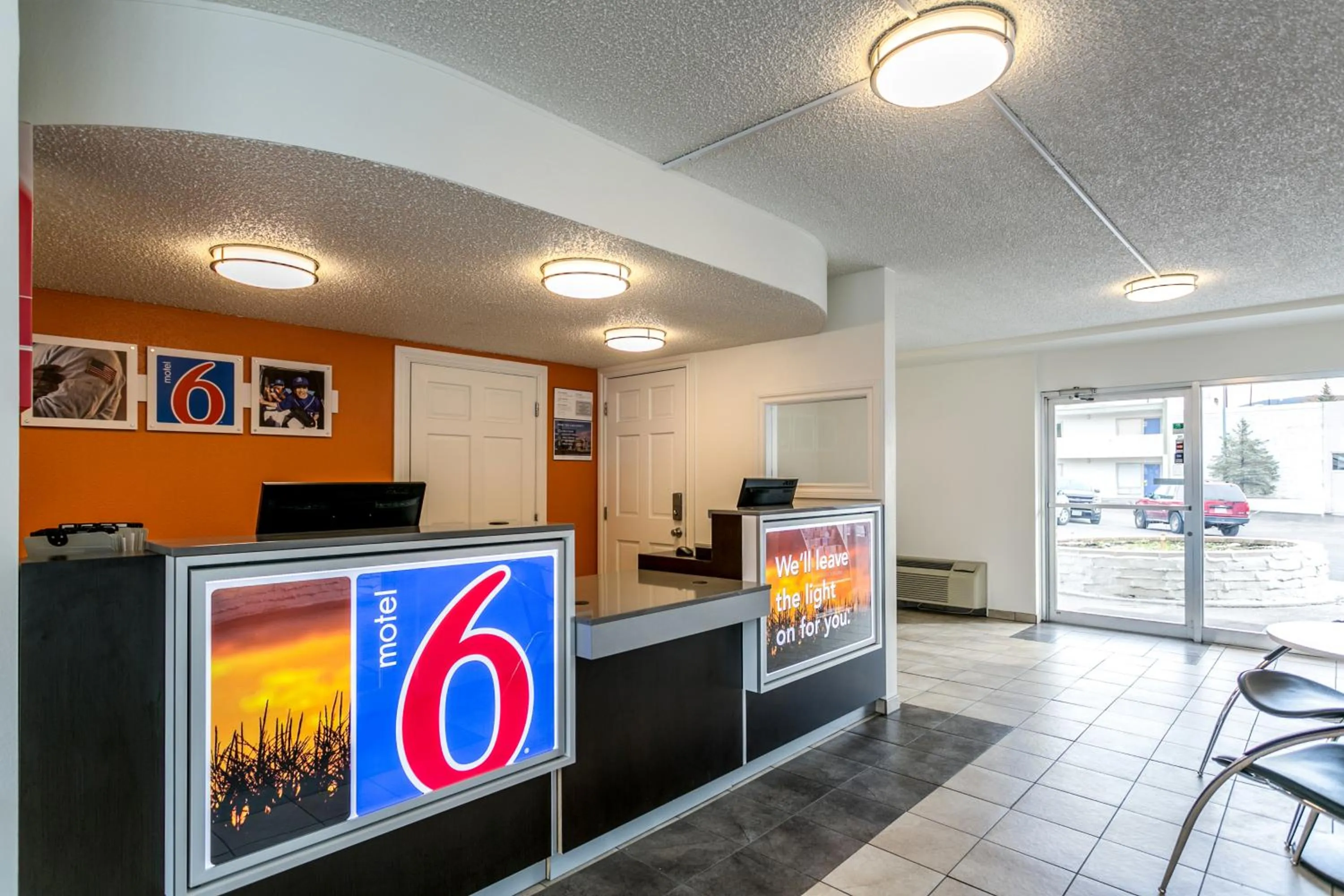 Lobby or reception in Motel 6-Butte, MT - Historic City Center