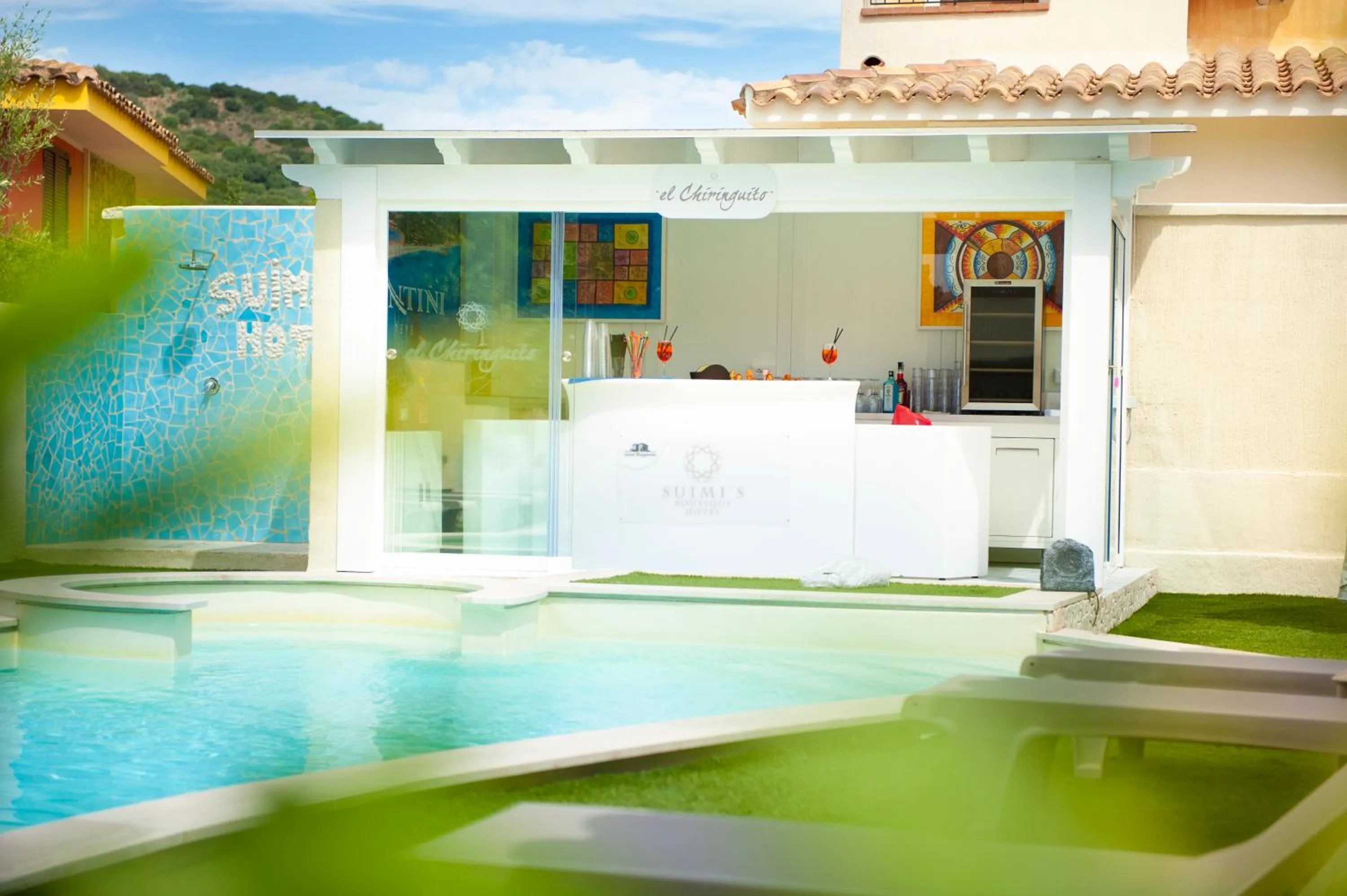 Swimming pool in Suimi's Hotel