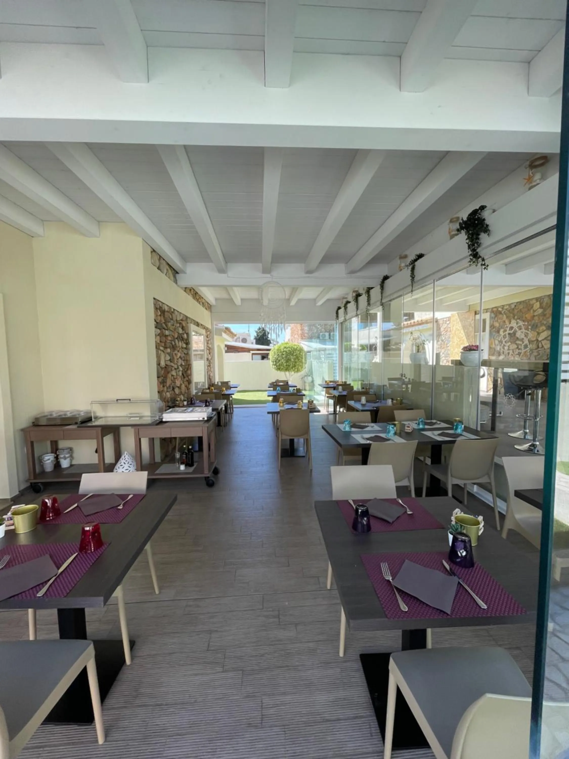 Breakfast in Suimi's Hotel