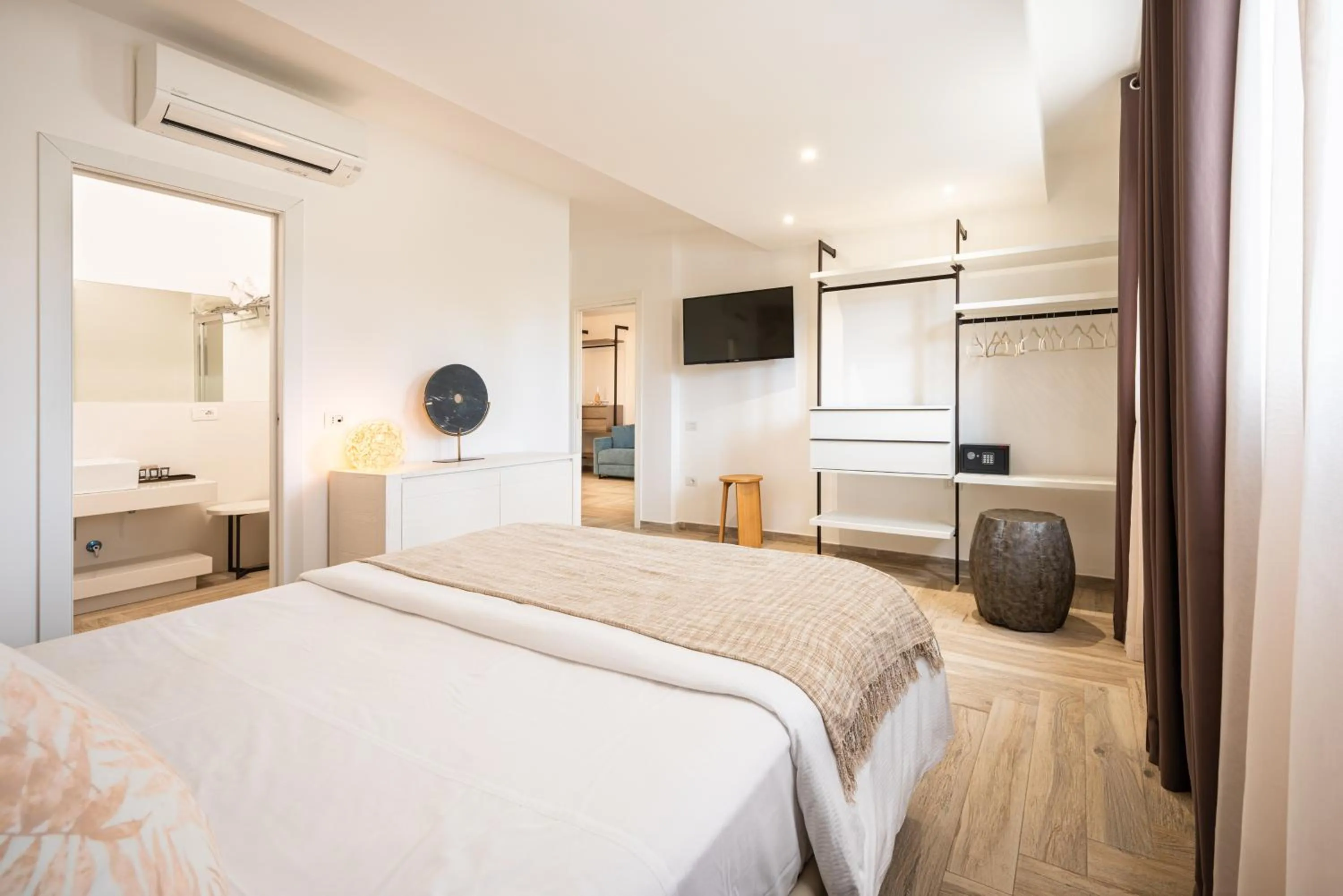 Bed in Suimi's Hotel