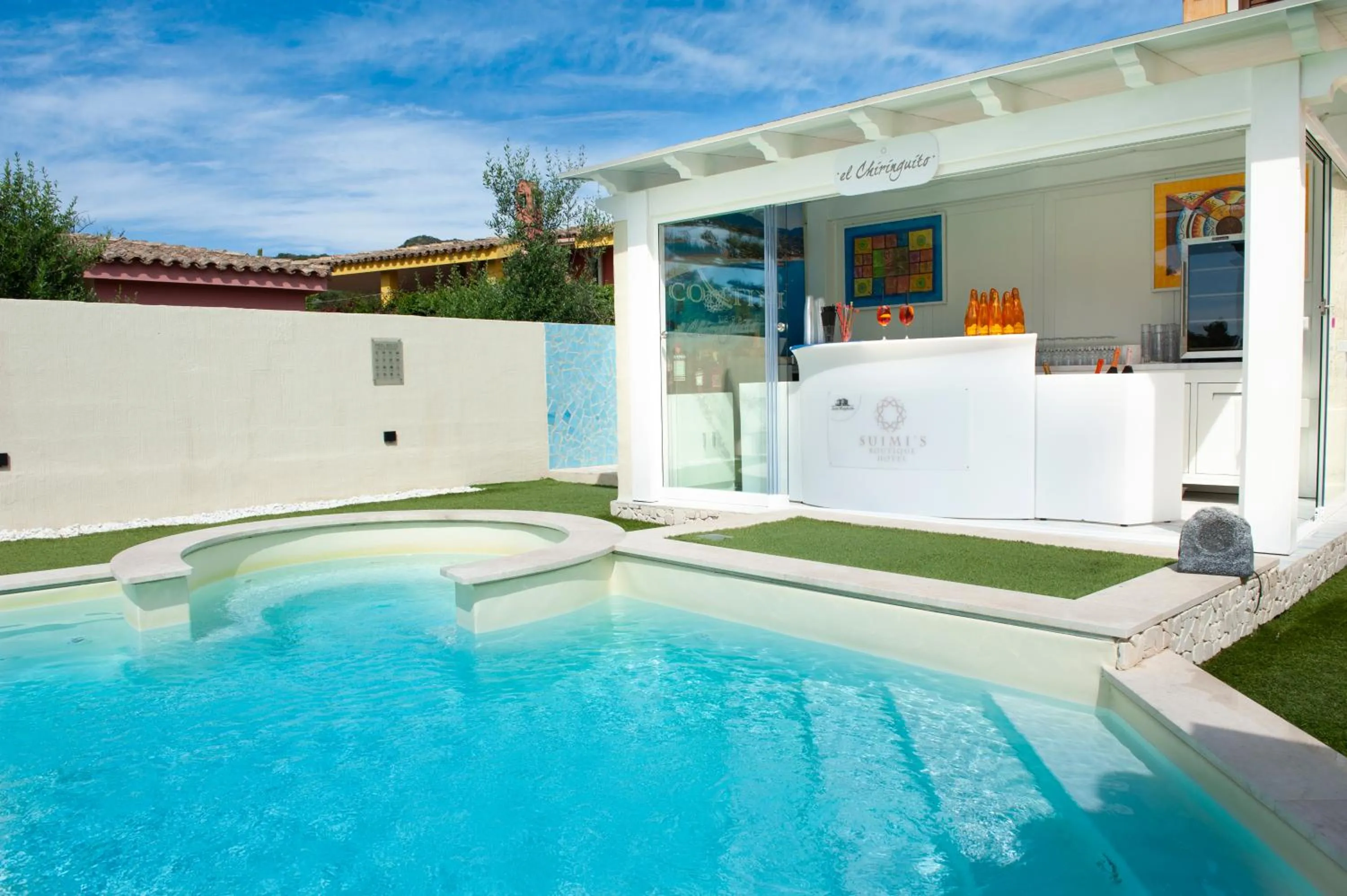 Swimming pool in Suimi's Hotel