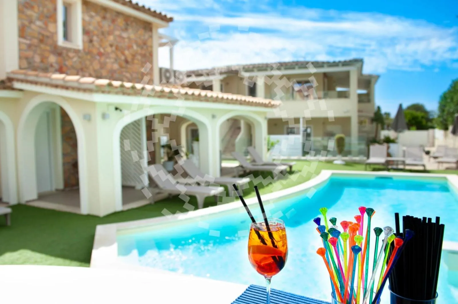 Swimming pool in Suimi's Hotel