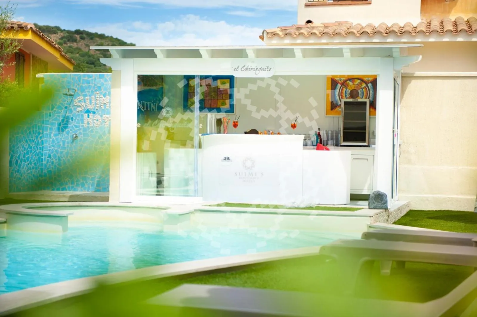 Swimming pool in Suimi's Hotel