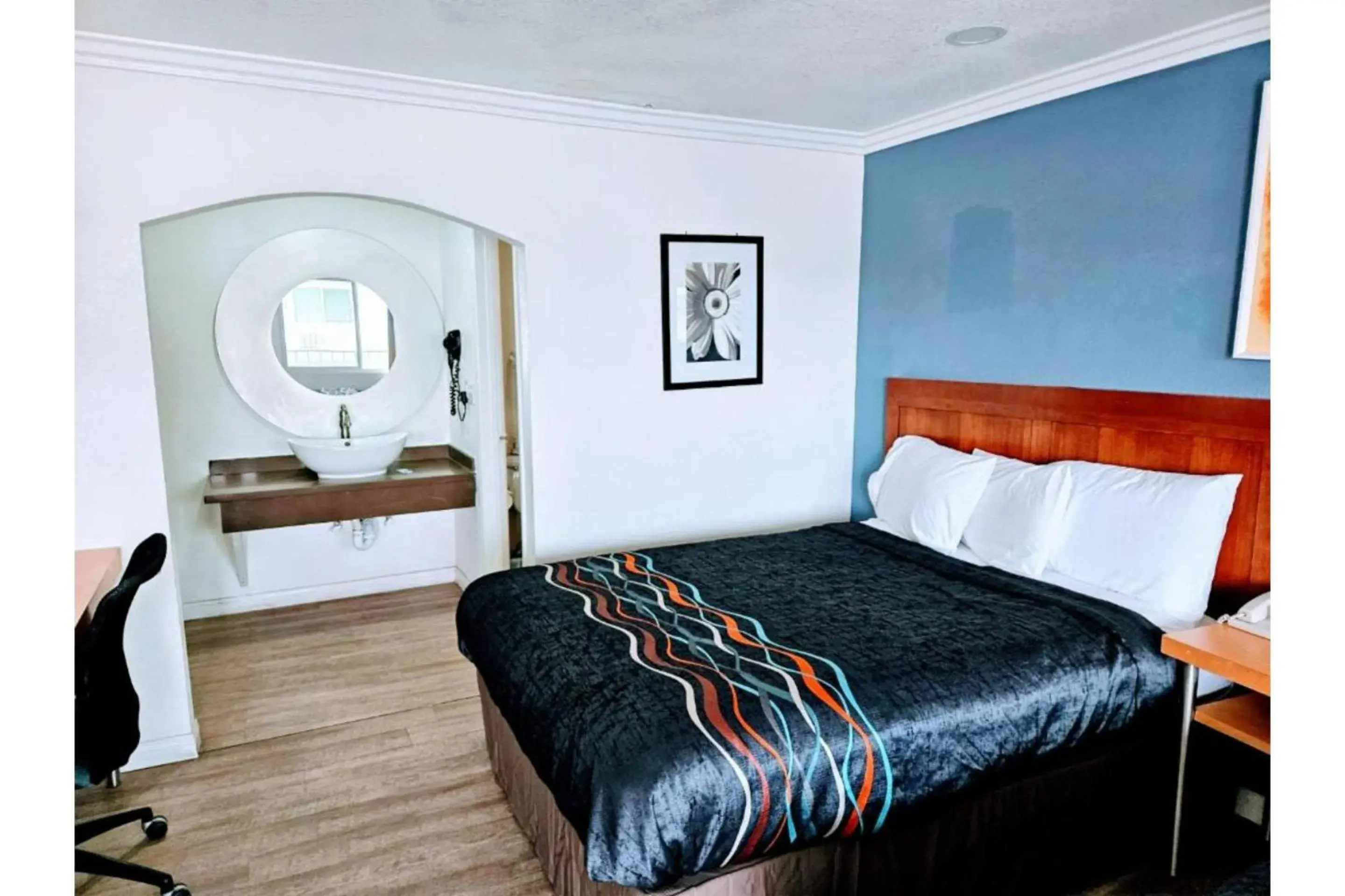 Superior King Room in Hotel Ridgecrest An Extended Stay Studio Superior King Room in Hotel Ridgecrest An Extended Stay Studio