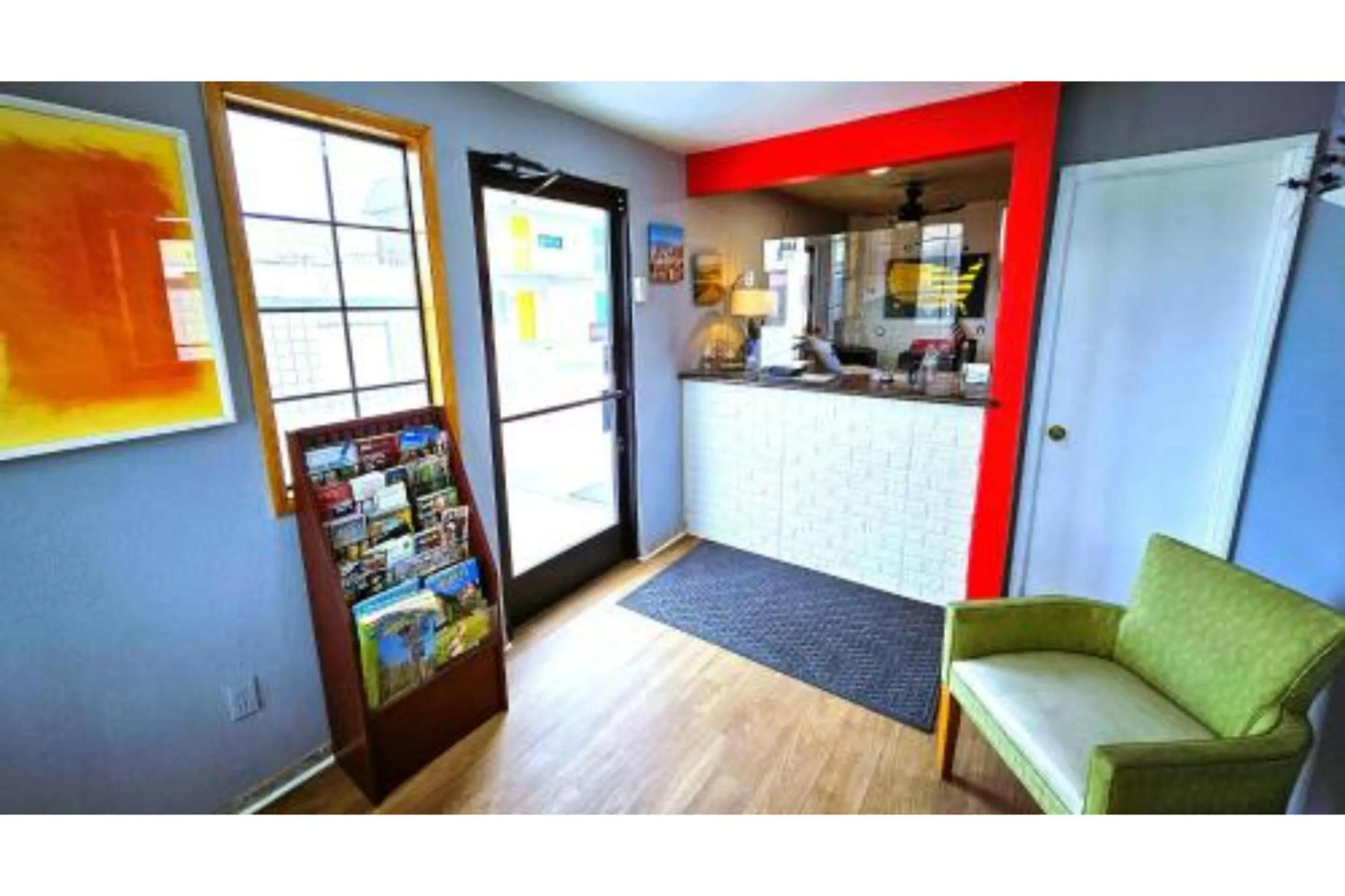 Lobby or reception in Hotel Ridgecrest An Extended Stay Studio