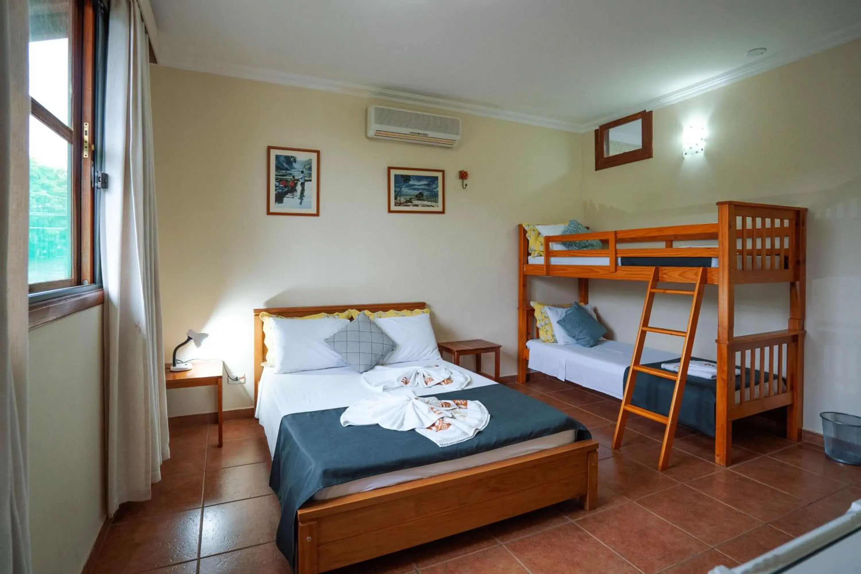 Quadruple Room in Pousada Galeria Artes Quadruple Room in Pousada Galeria Artes