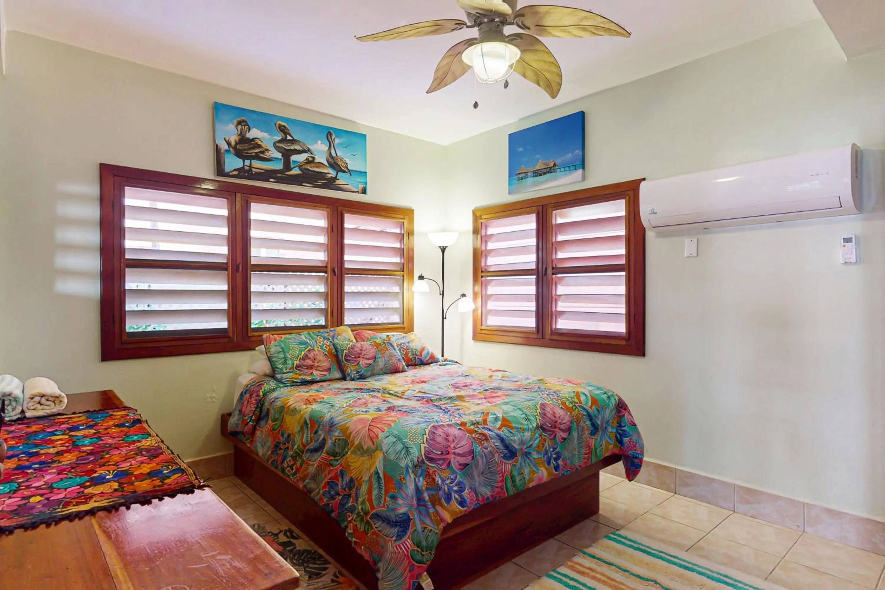 Bed in Hibiscus @ Caribe Island