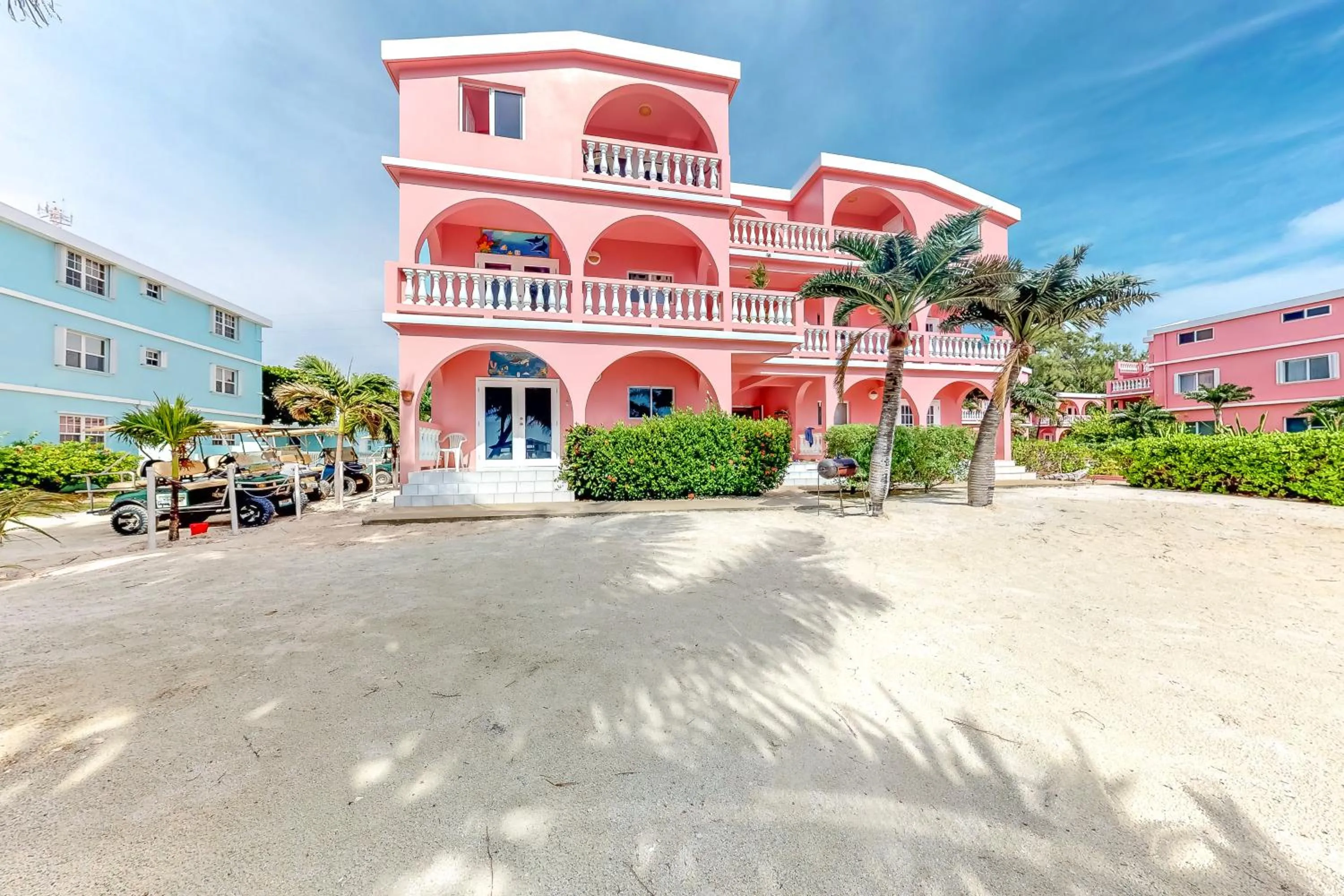 Hibiscus @ Caribe Island