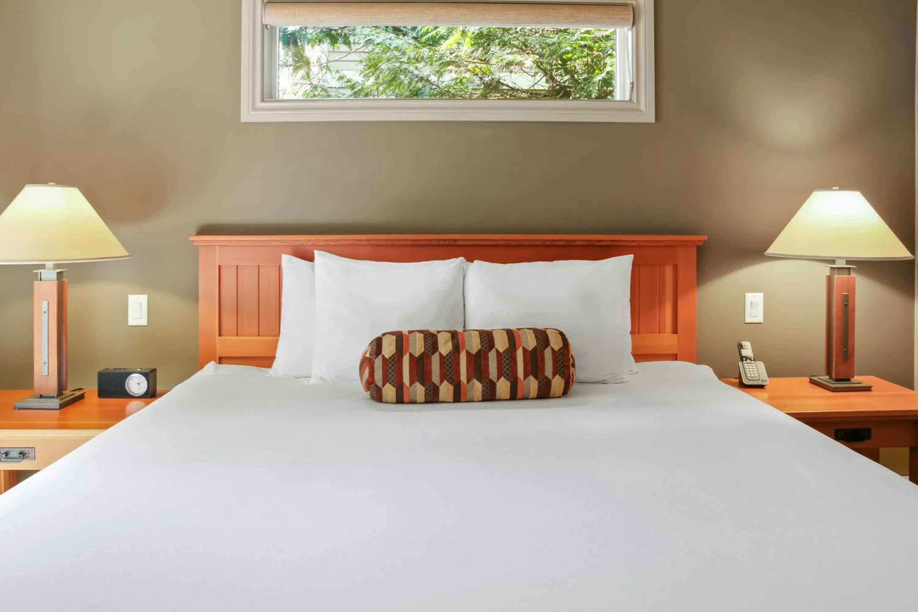 Bed in Long Beach Lodge Resort