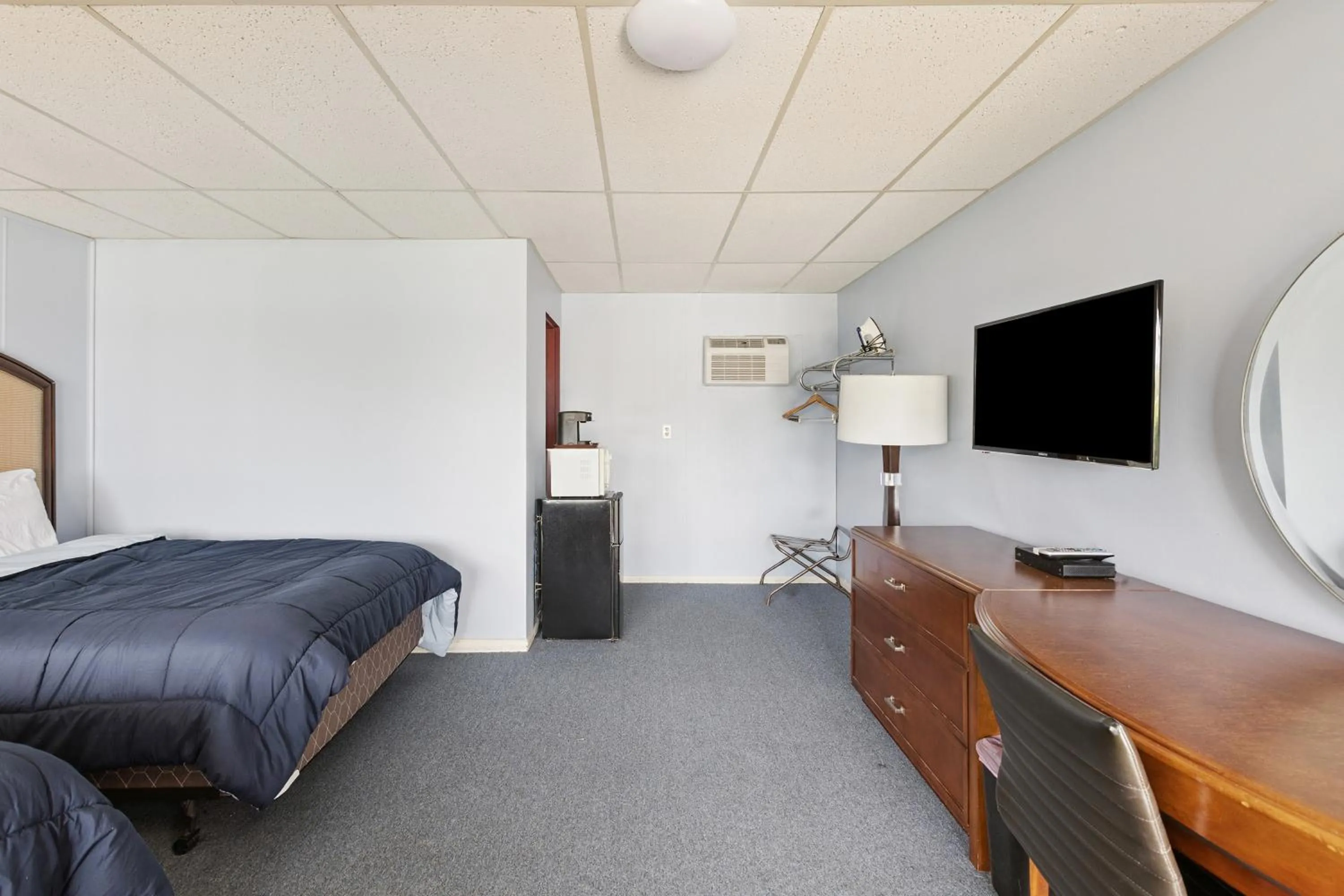 Bedroom, Bed in Heidelberg Motel by Capital O Bridgeport Frankenmuth I 75