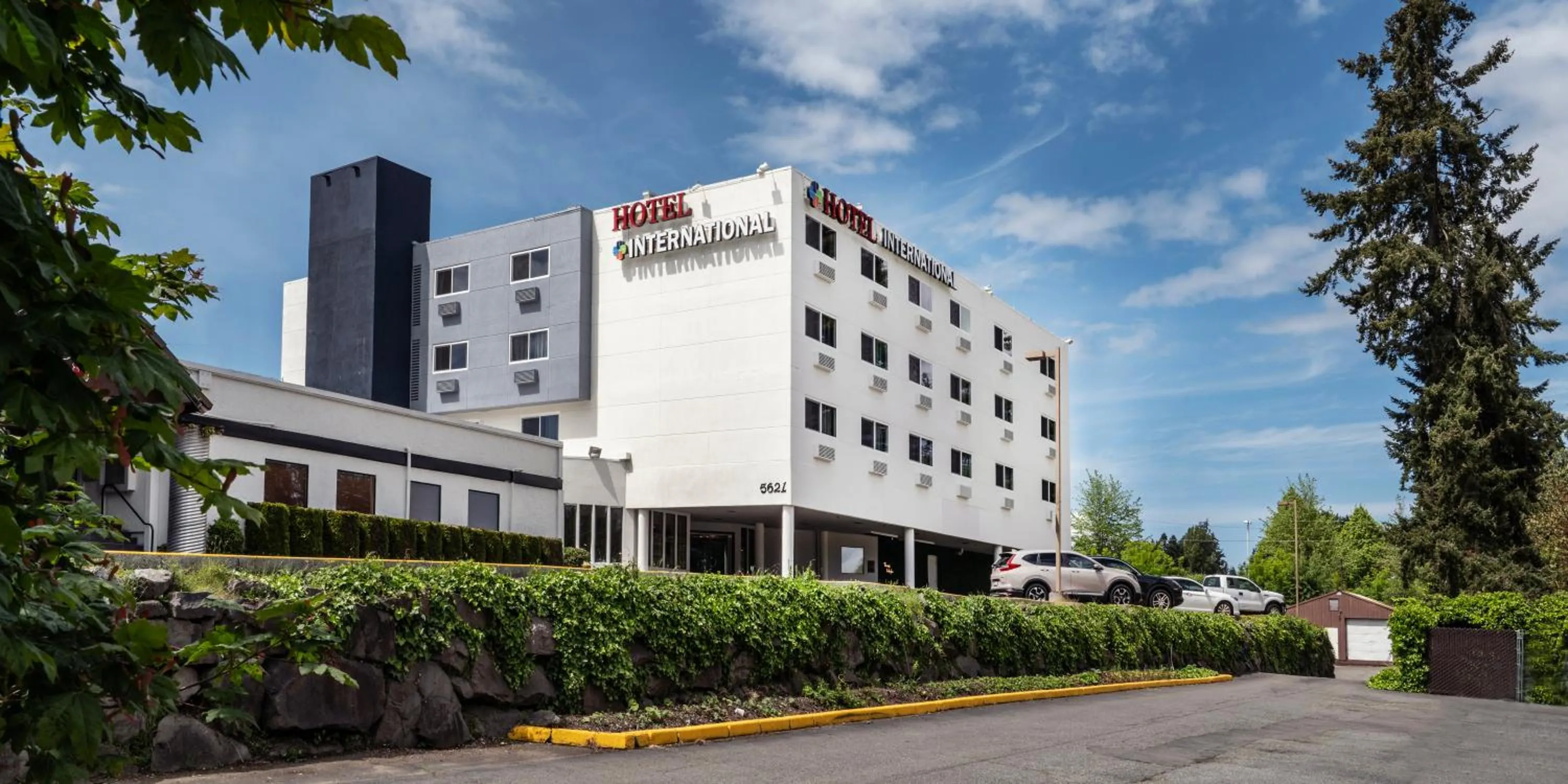 Property building in Hotel International