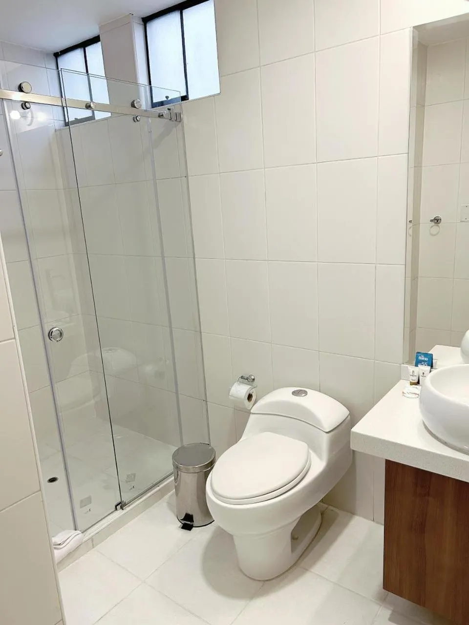 Bathroom in Hotel Fundador by Robles