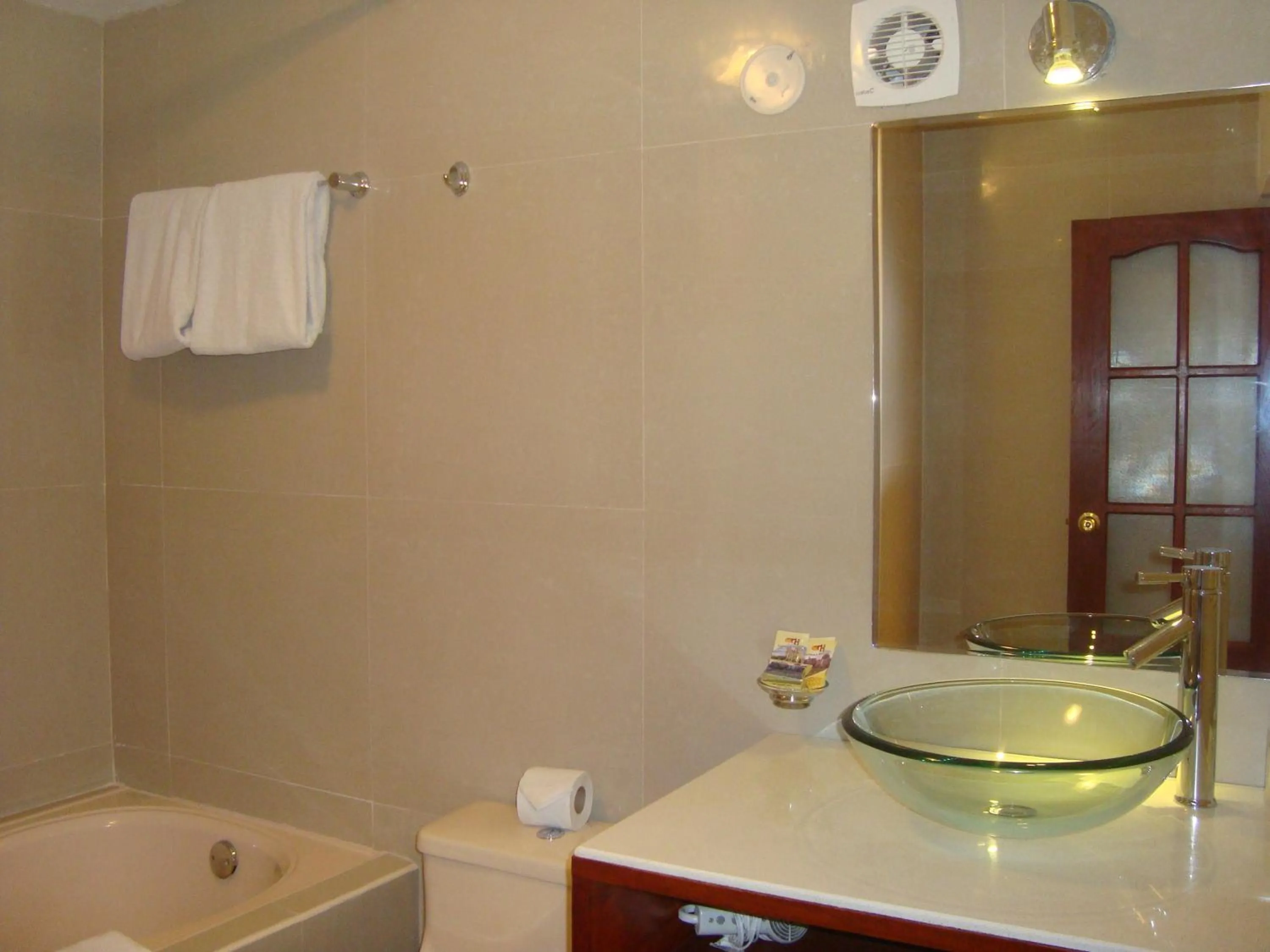 Bathroom in Taypikala Hotel Cusco