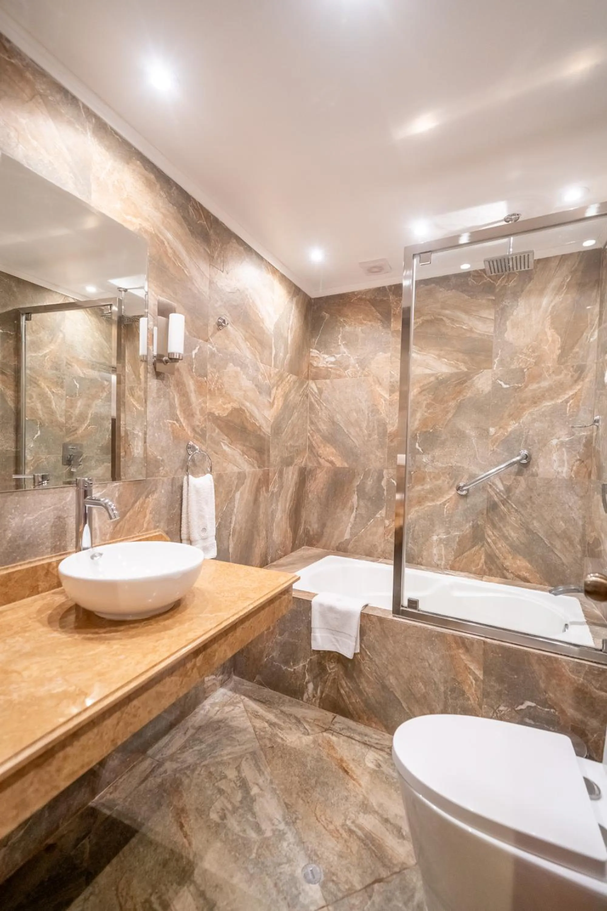 Bathroom in Taypikala Hotel Cusco