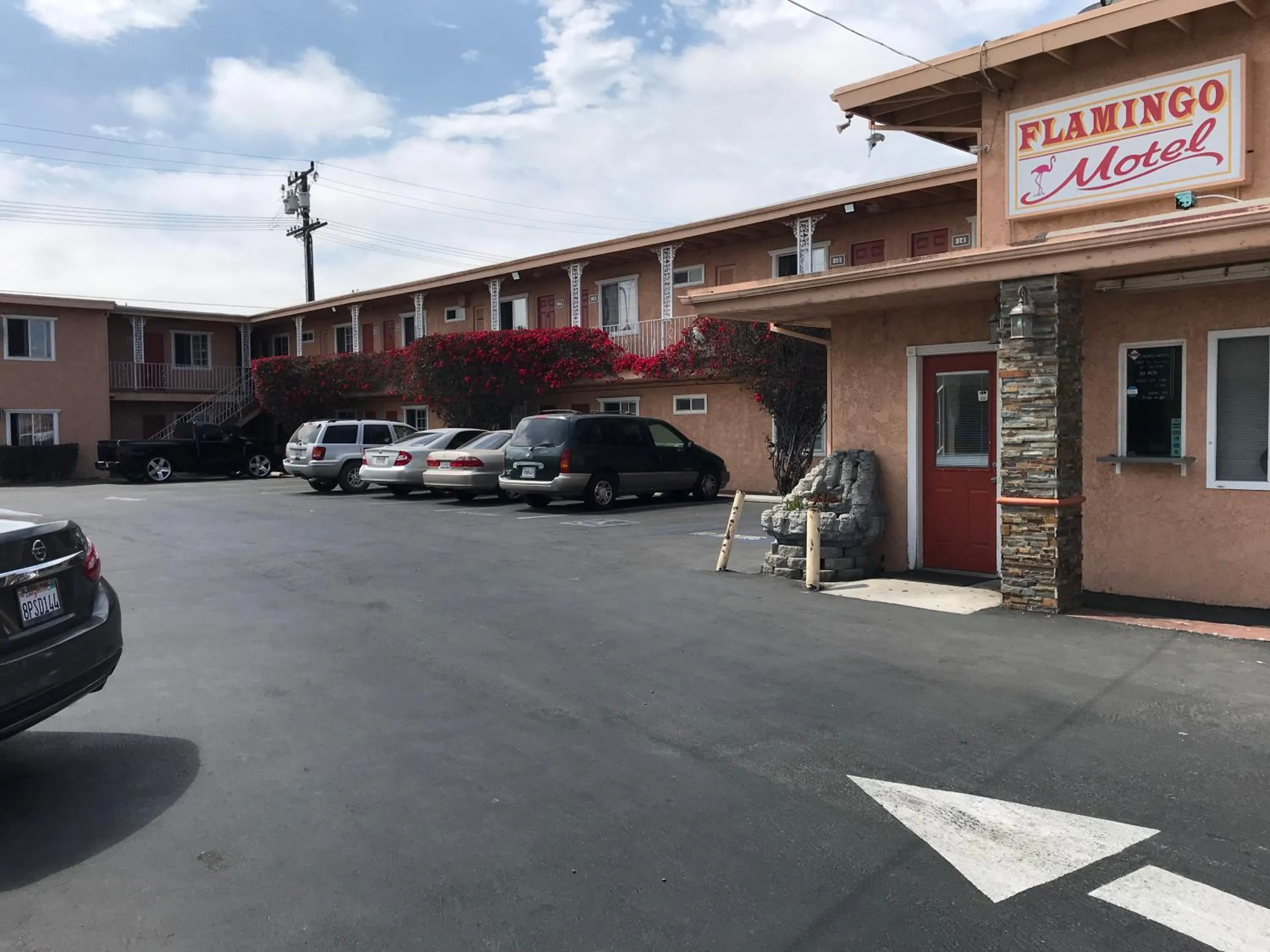 Property building in Flamingo Motel Oxnard