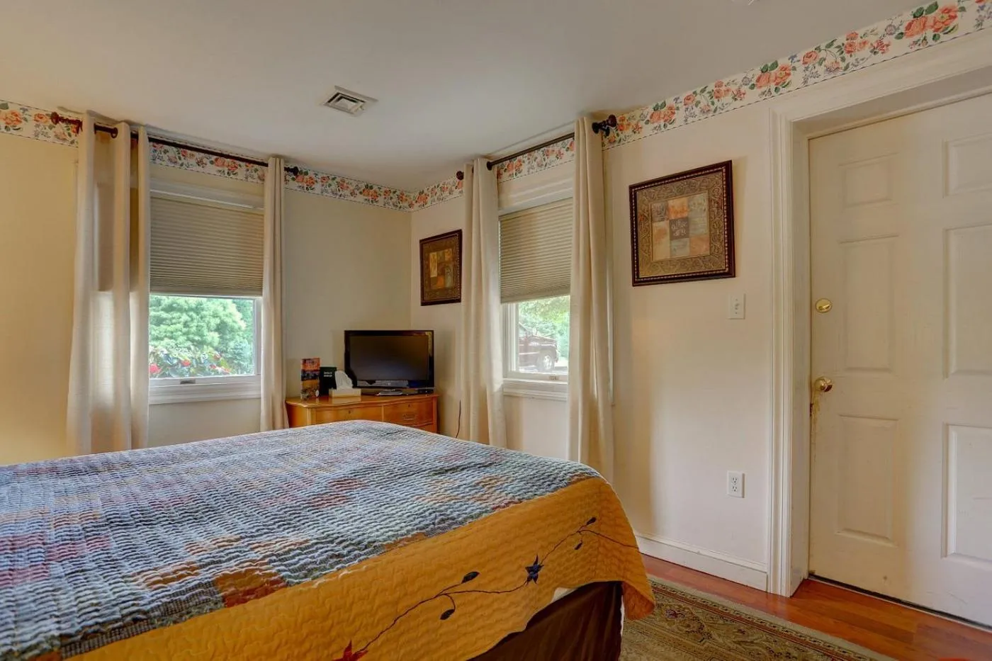 Bed in Greystone Manor Bed & Breakfast