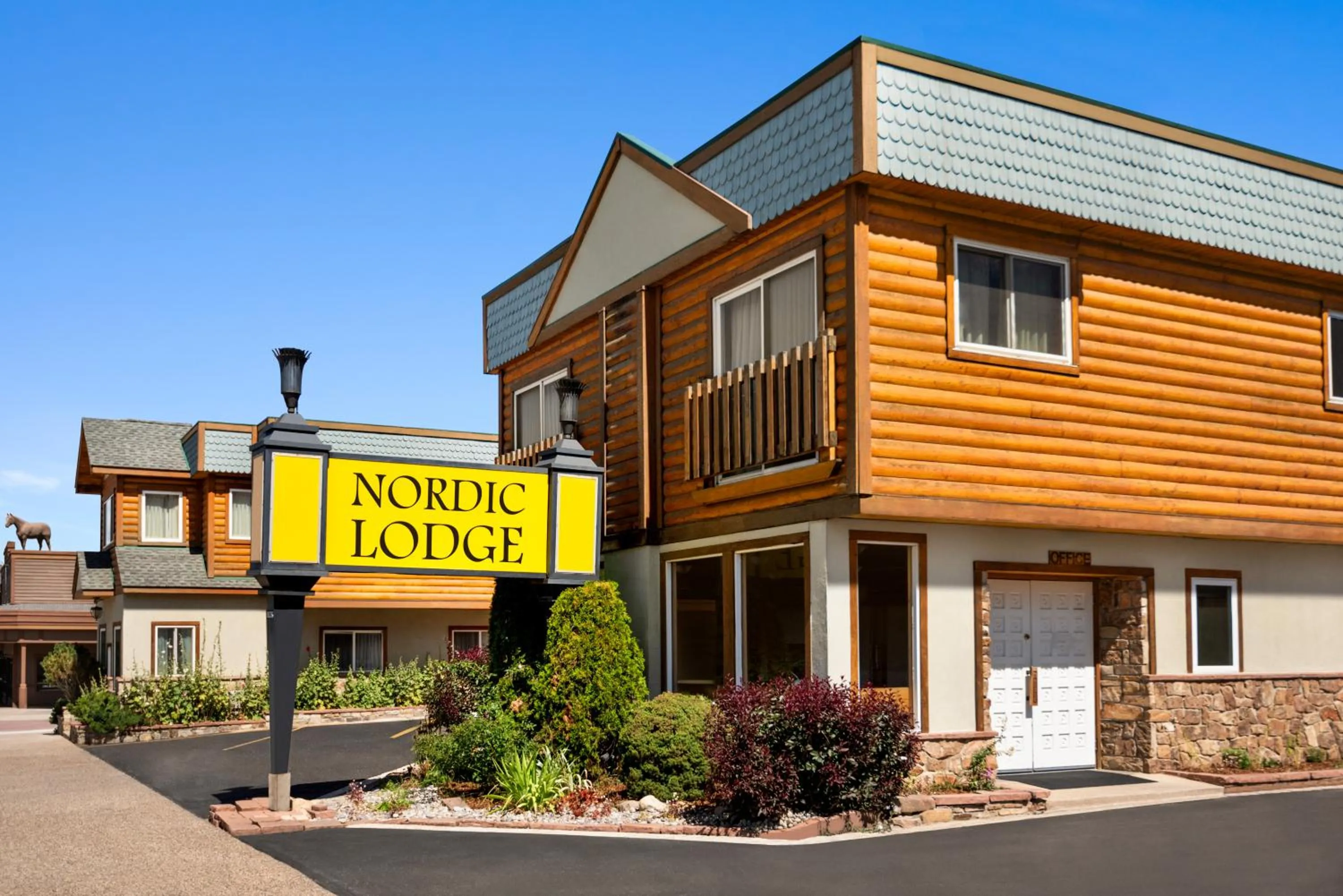 Facade/entrance in Nordic Lodge