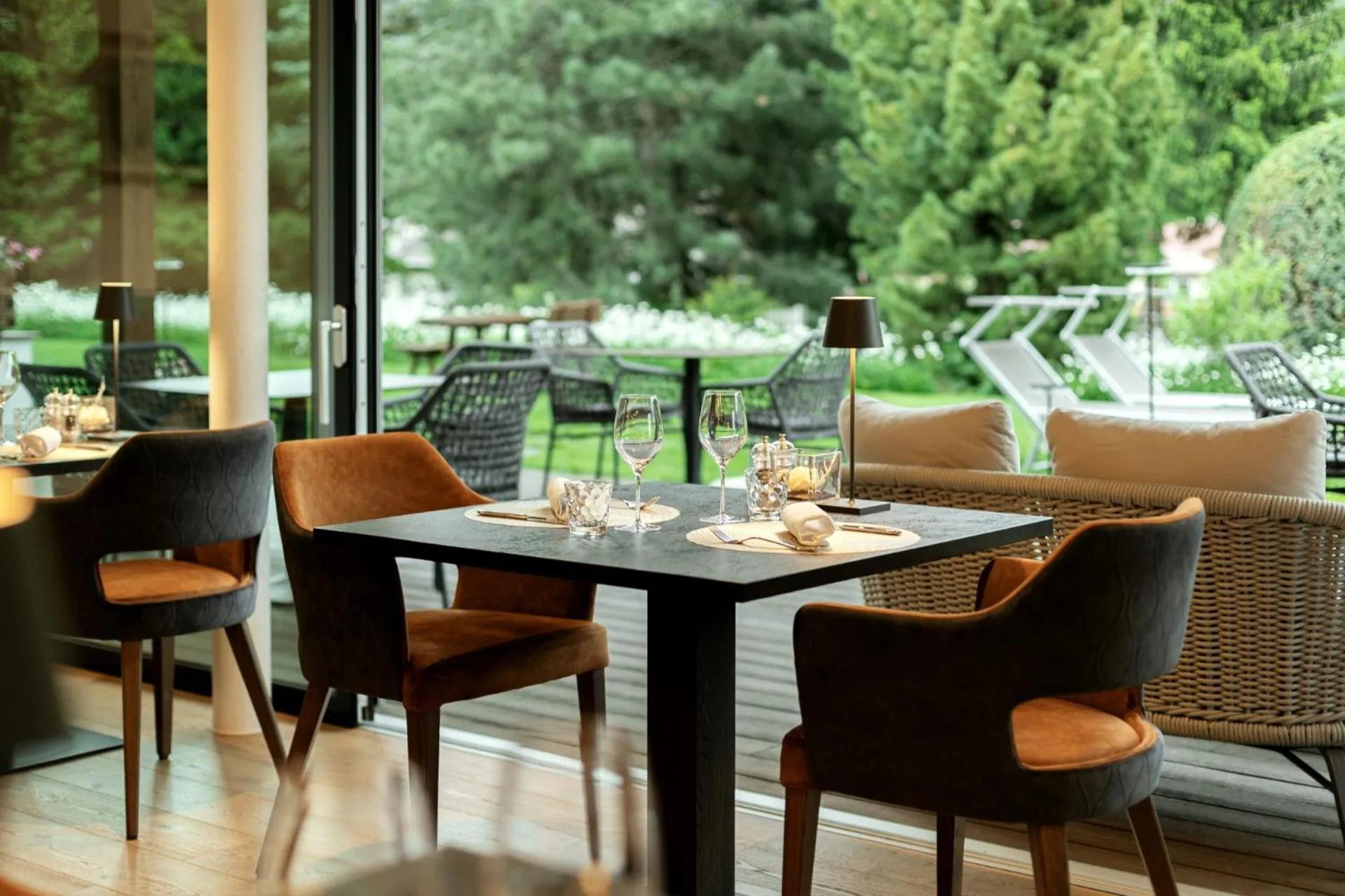 Restaurant/places to eat in Boutique Hotel Planlim