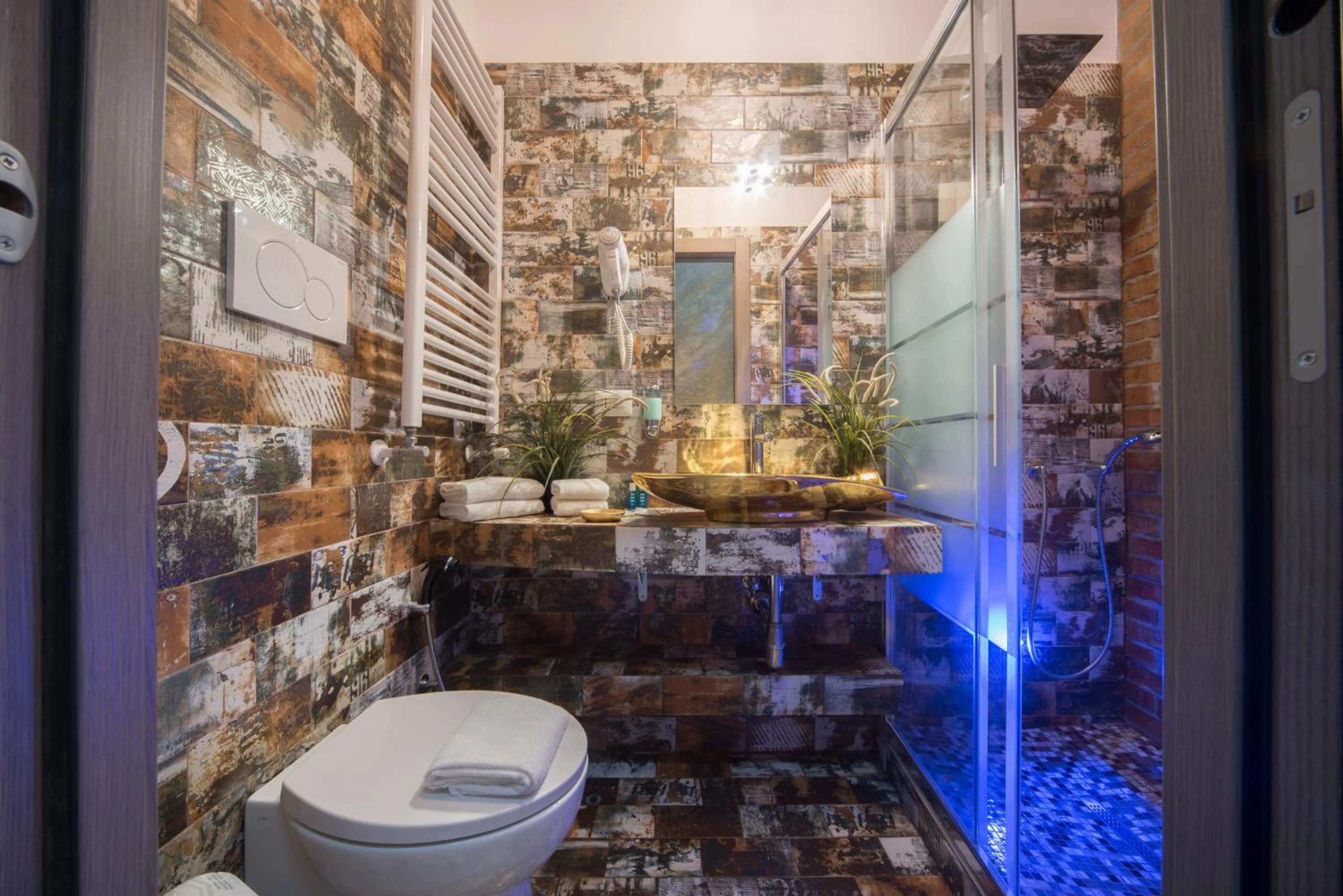 Shower in StarHome Navona